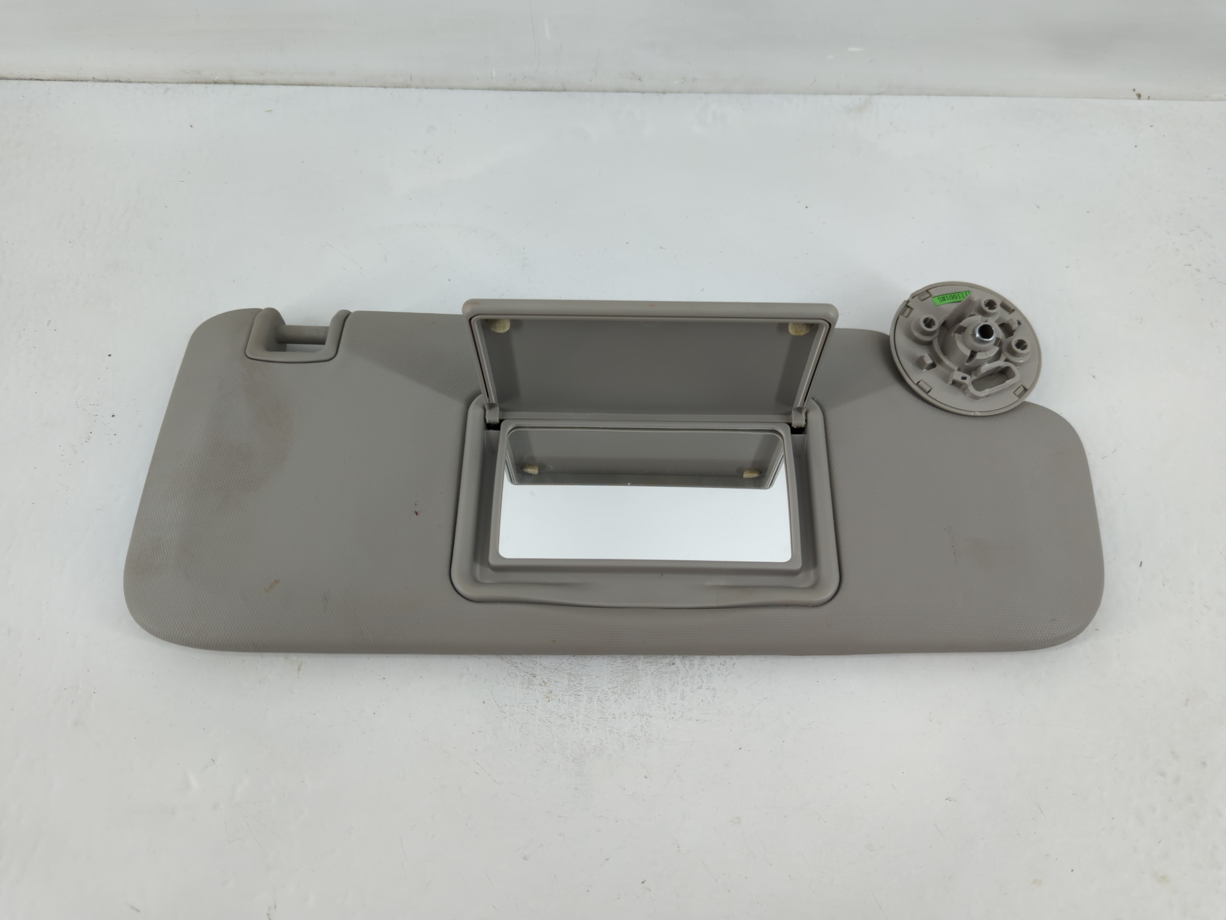 2011-2016 Chevrolet Cruze Passenger Sun Visor Mirror Right Sunvisor Grey 825117 - Oemusedautoparts1.com