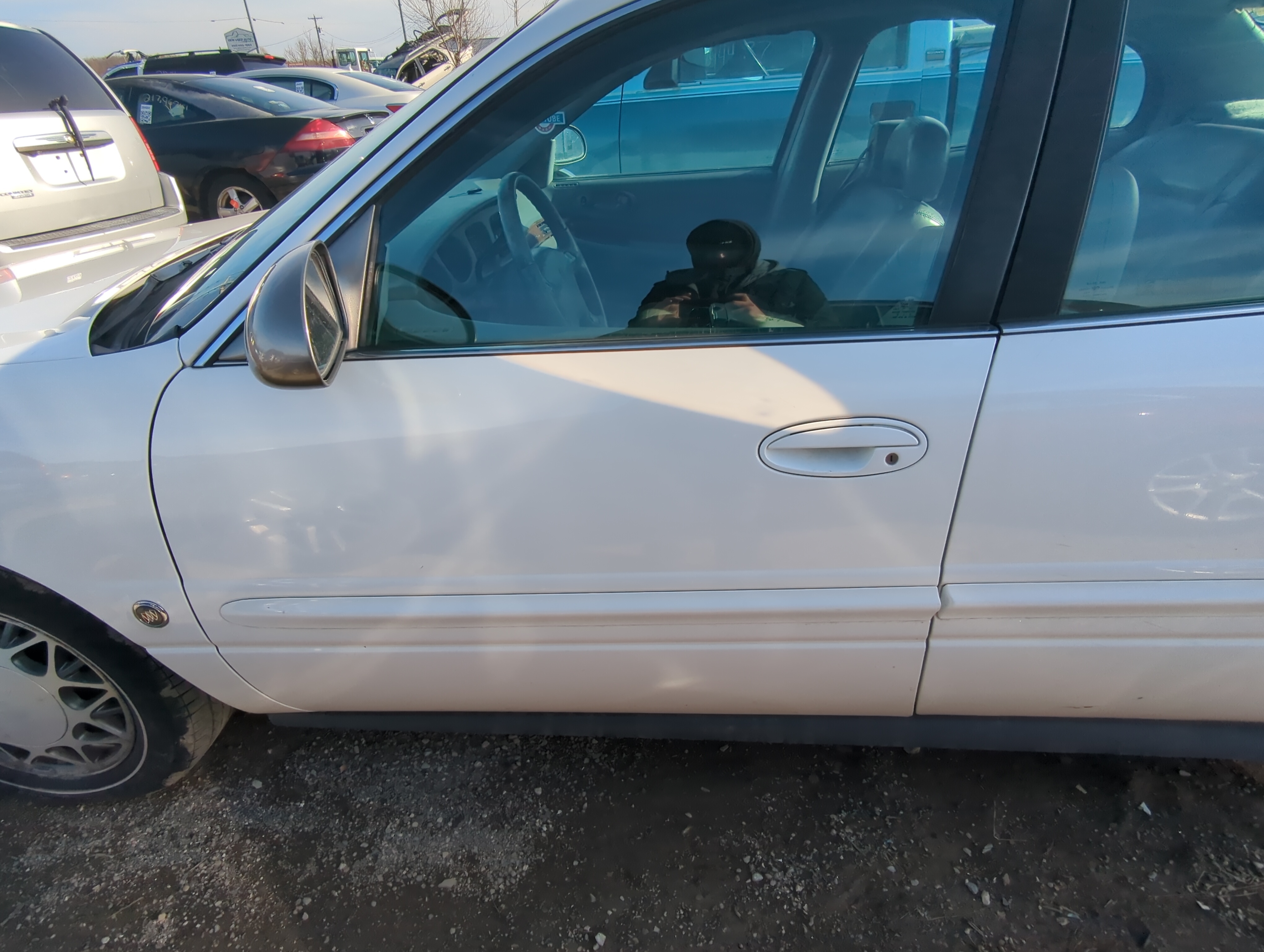 Picture of 2000-2005 Buick Lesabre Driver Front Door Oem 825317