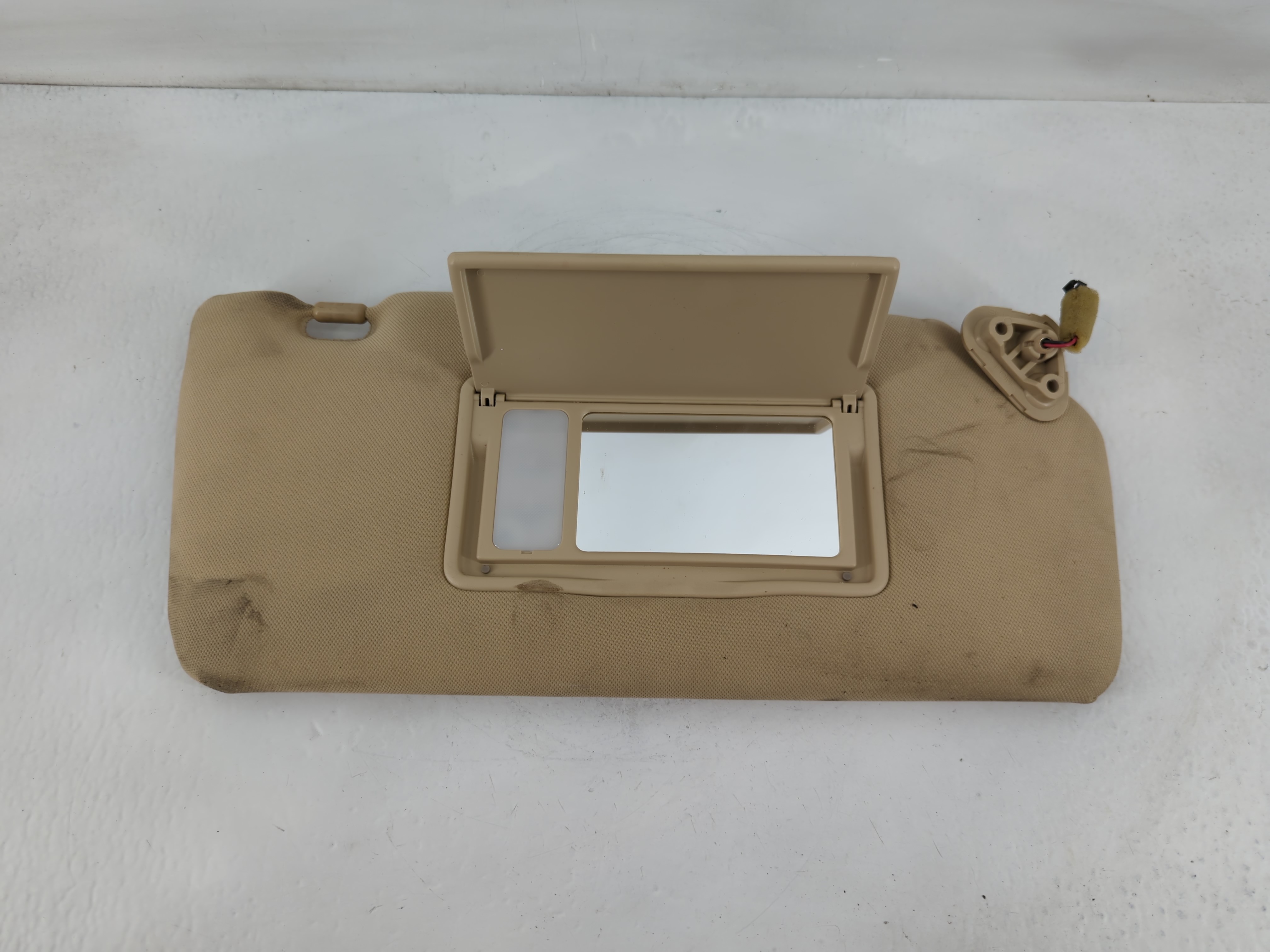 Picture of 2008-2014 Subaru Tribeca Passenger Sun Visor Mirror Right Sunvisor Tan 825475
