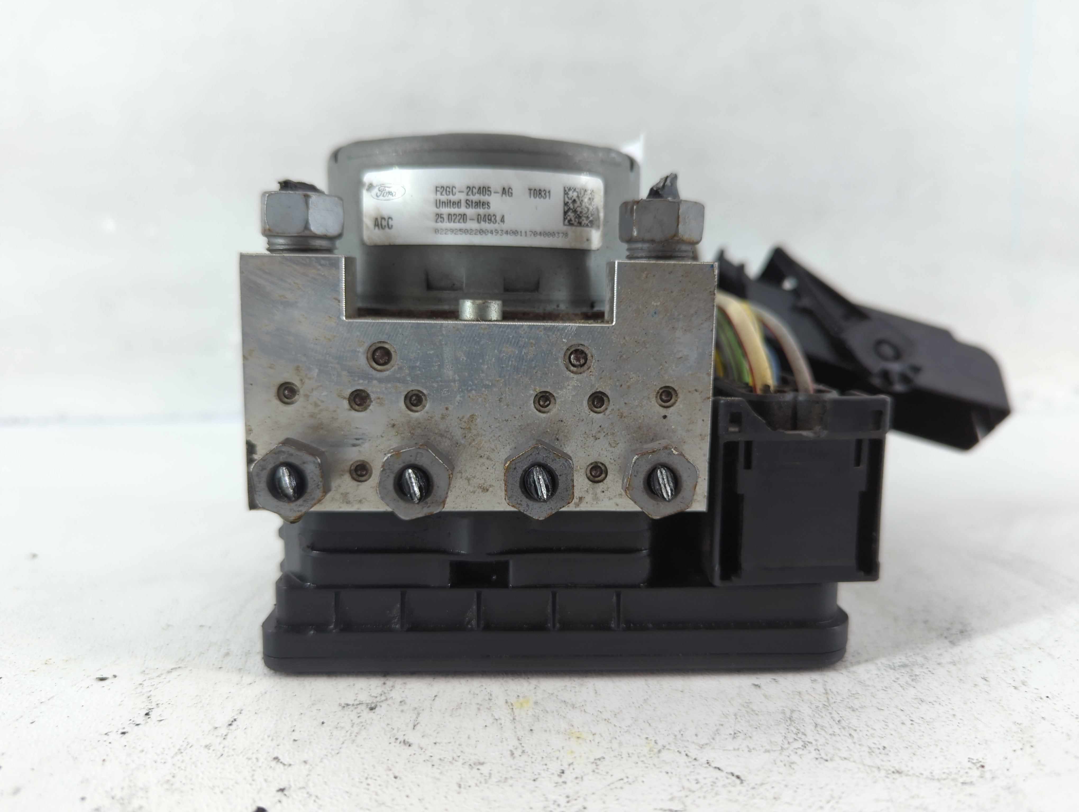 2015-2018 Ford Edge Abs Pump Control Module 825550 - Oemusedautoparts1.com