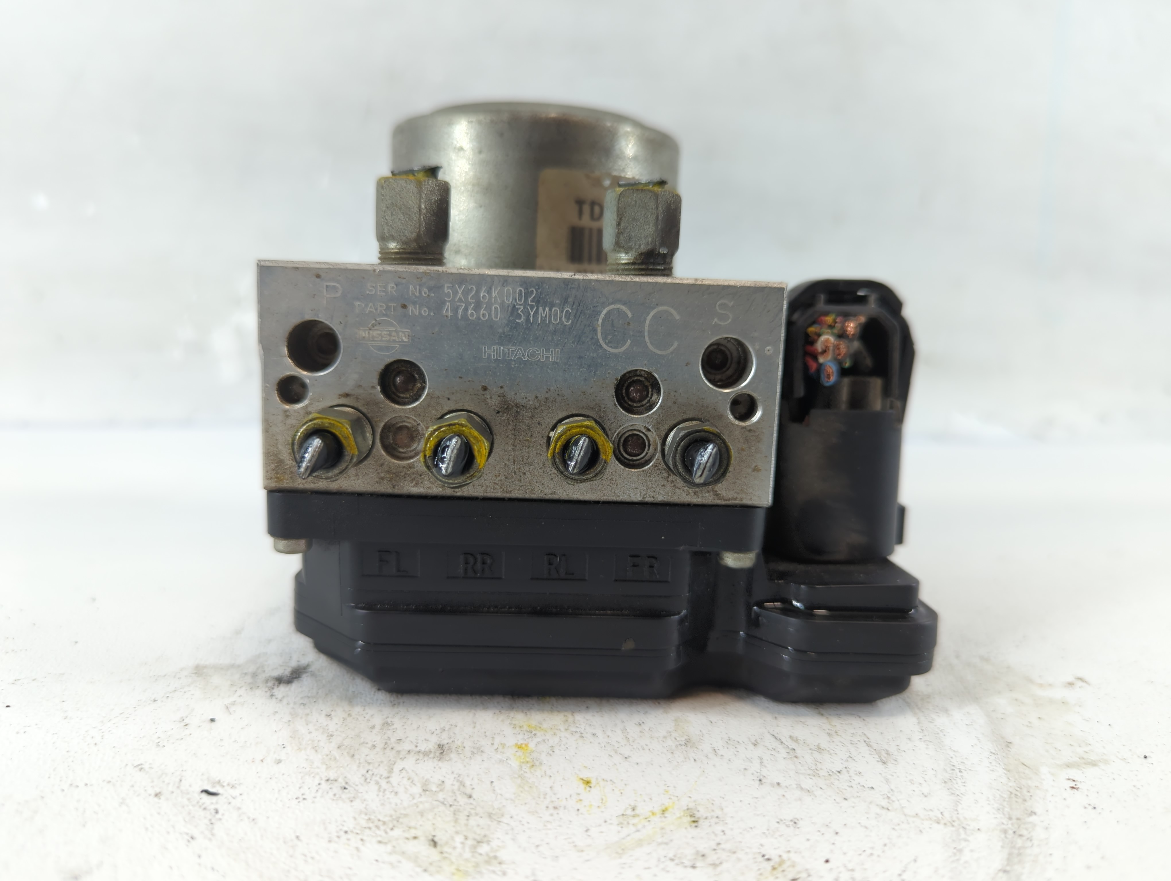 2015-2016 Nissan Juke Abs Pump Control Module 825557 - Oemusedautoparts1.com