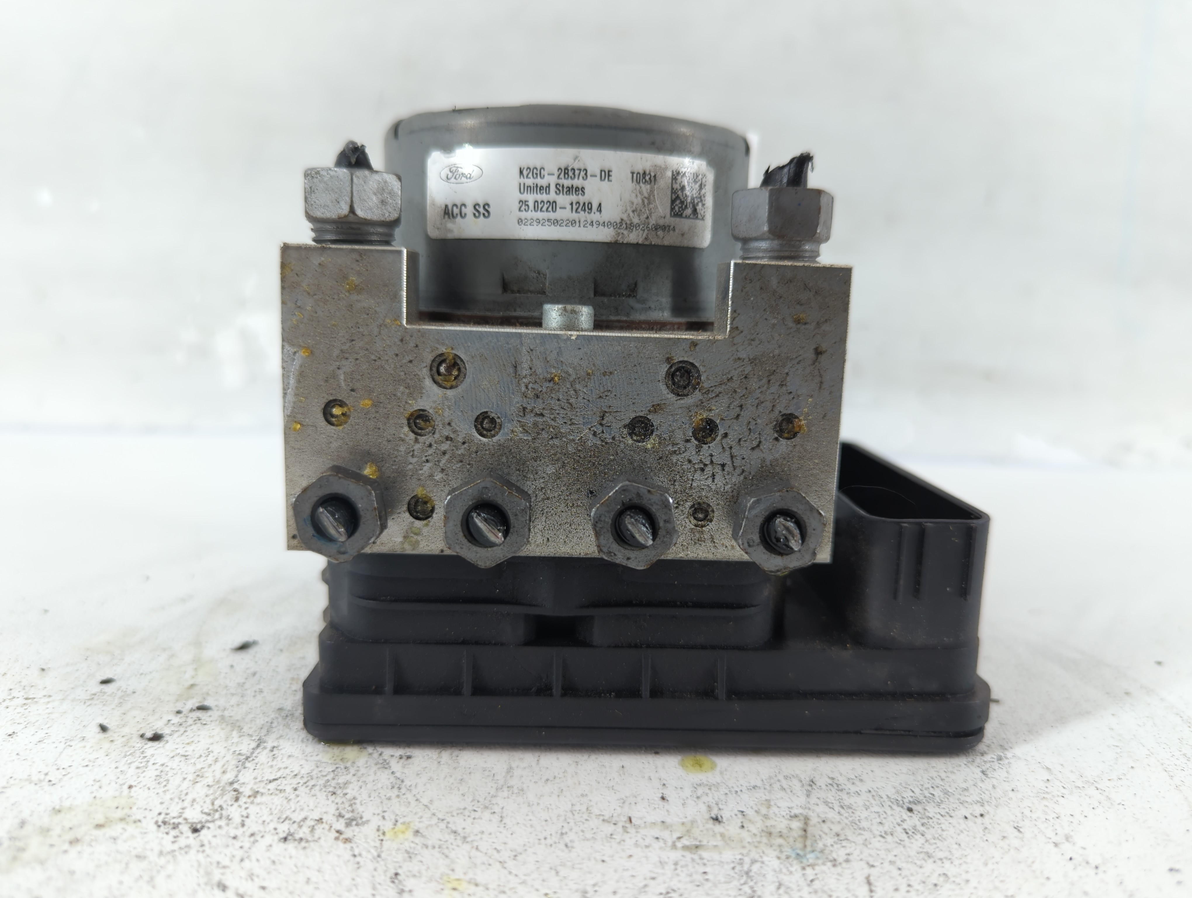 2019-2020 Lincoln Nautilus Abs Pump Control Module 825580 - Oemusedautoparts1.com