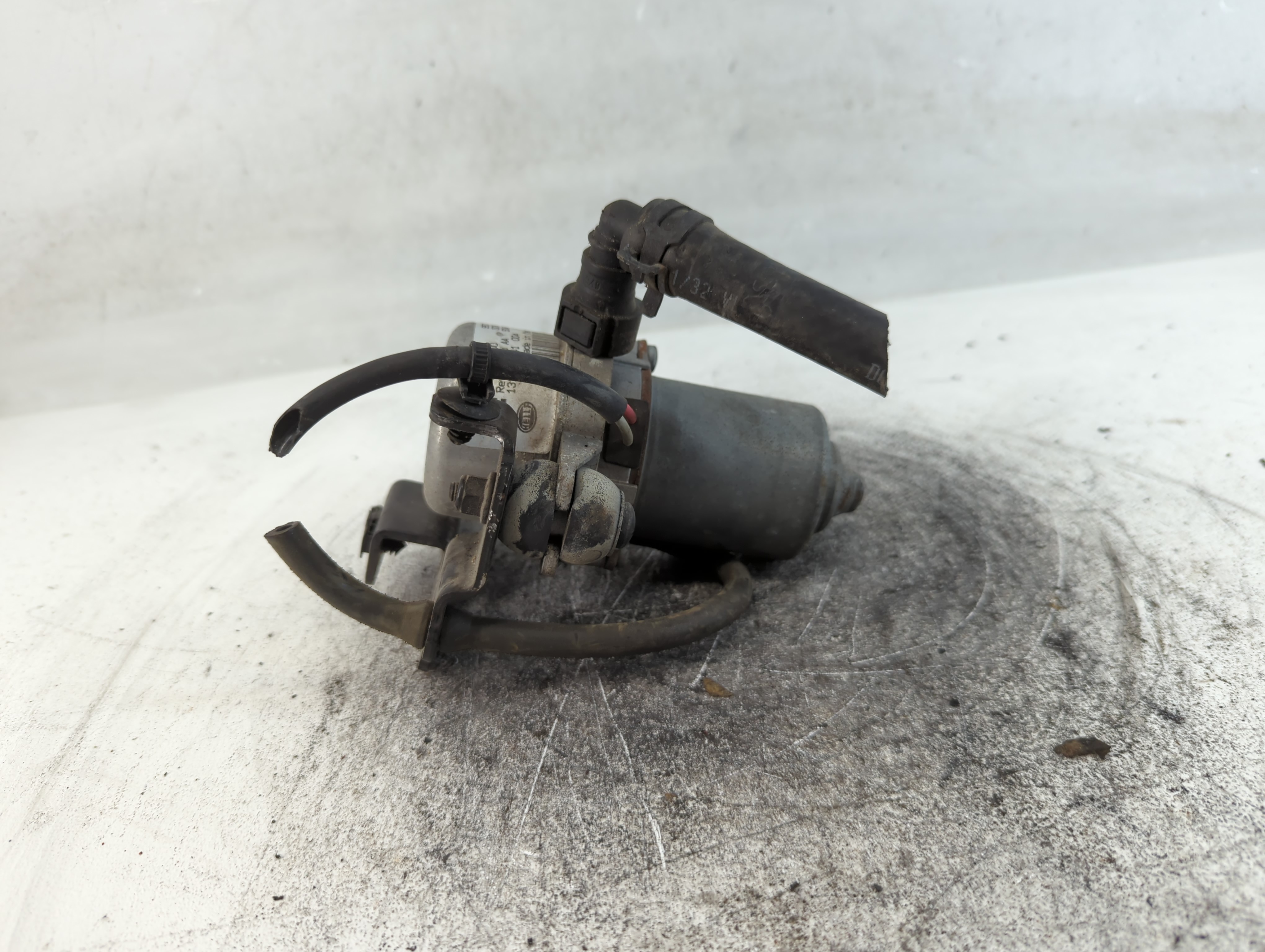 2013-2015 Buick Encore Central Vaccum Lock Pump 13159 3441 004|95073599 825866 - Oemusedautoparts1.com
