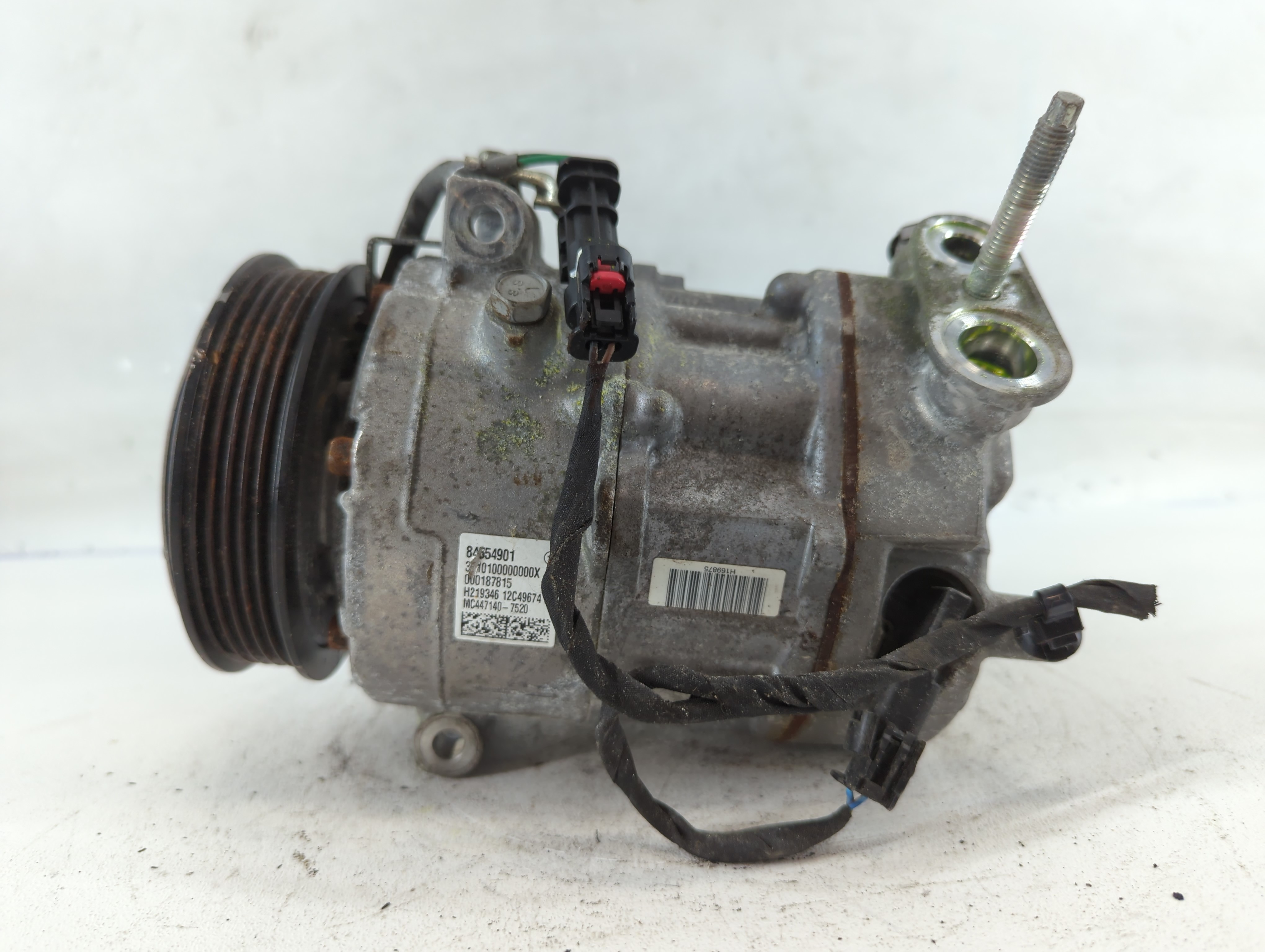 2019-2020 Cadillac Xt4 Air Conditioning A/c Ac Compressor Oem 826052 - Oemusedautoparts1.com