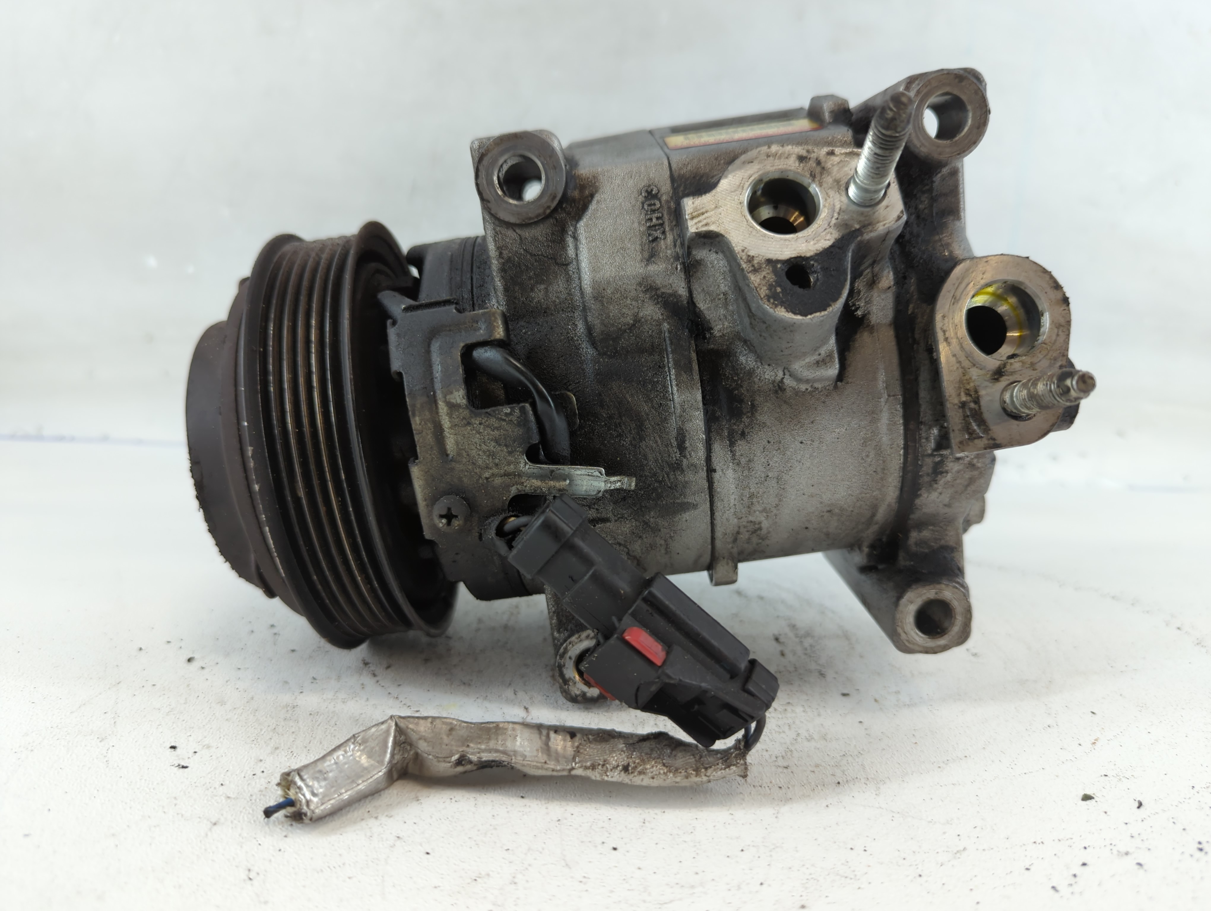 2011-2016 Chrysler Town & Country Air Conditioning A/c Ac Compressor Oem 826154 - Oemusedautoparts1.com