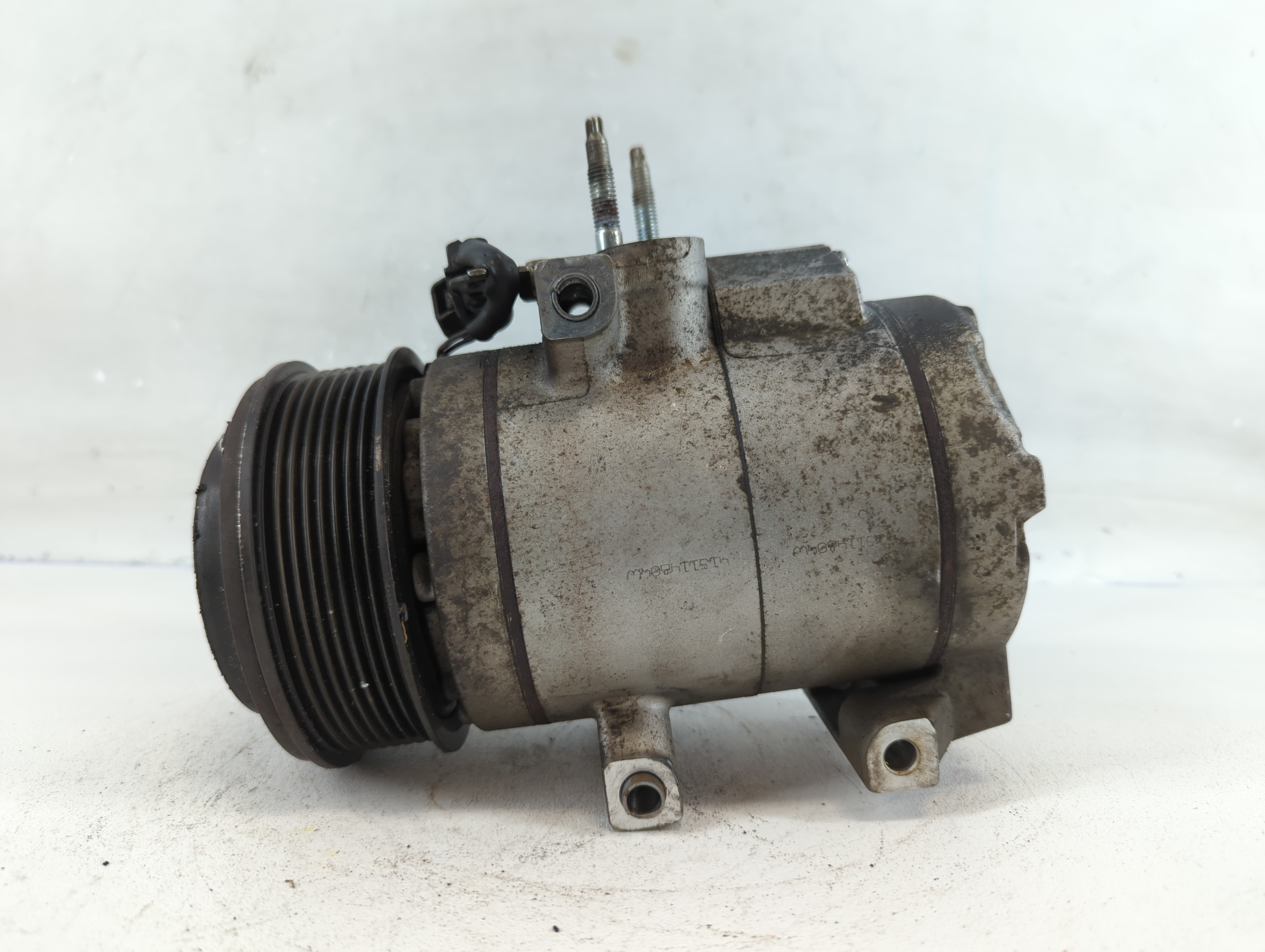 2011-2016 Ford F-350 Super Duty Air Conditioning A/c Ac Compressor Oem 826196 - Oemusedautoparts1.com