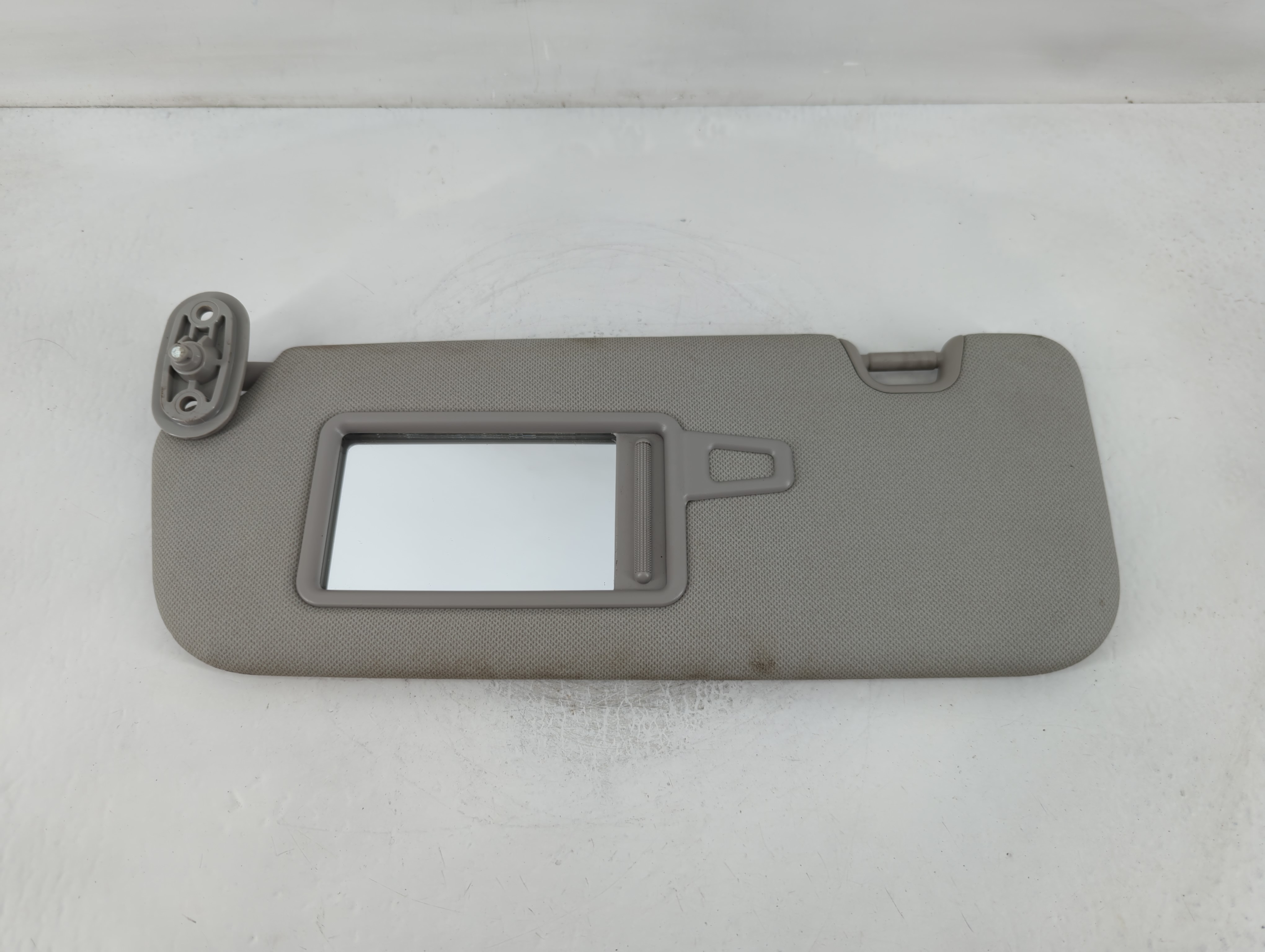 2014-2016 Kia Forte Driver Sun Visor Mirror Left Sunvisor Grey 826343 - Oemusedautoparts1.com