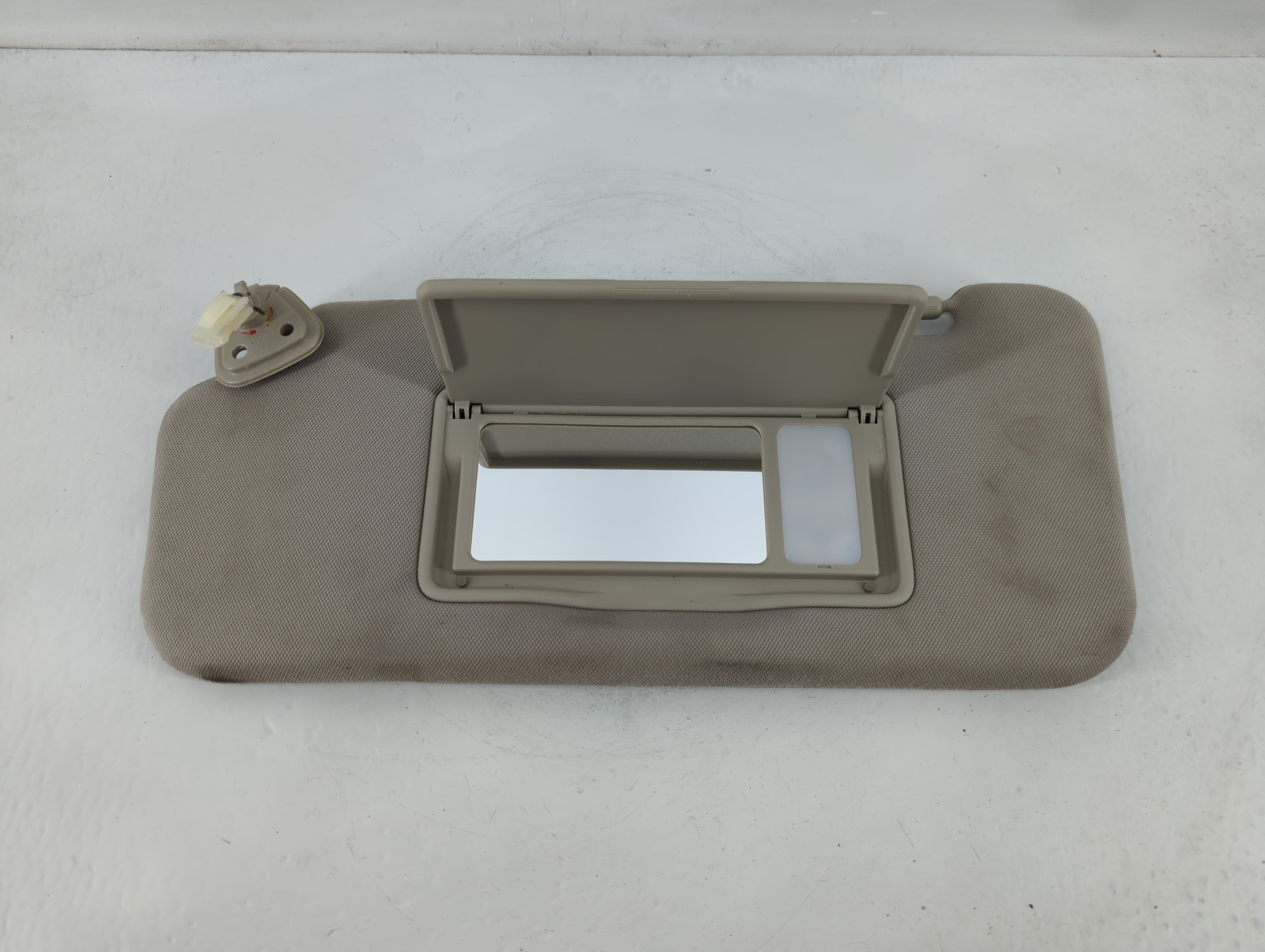 2009-2014 Nissan Murano Driver Sun Visor Mirror Left Sunvisor Grey 826367 - Oemusedautoparts1.com