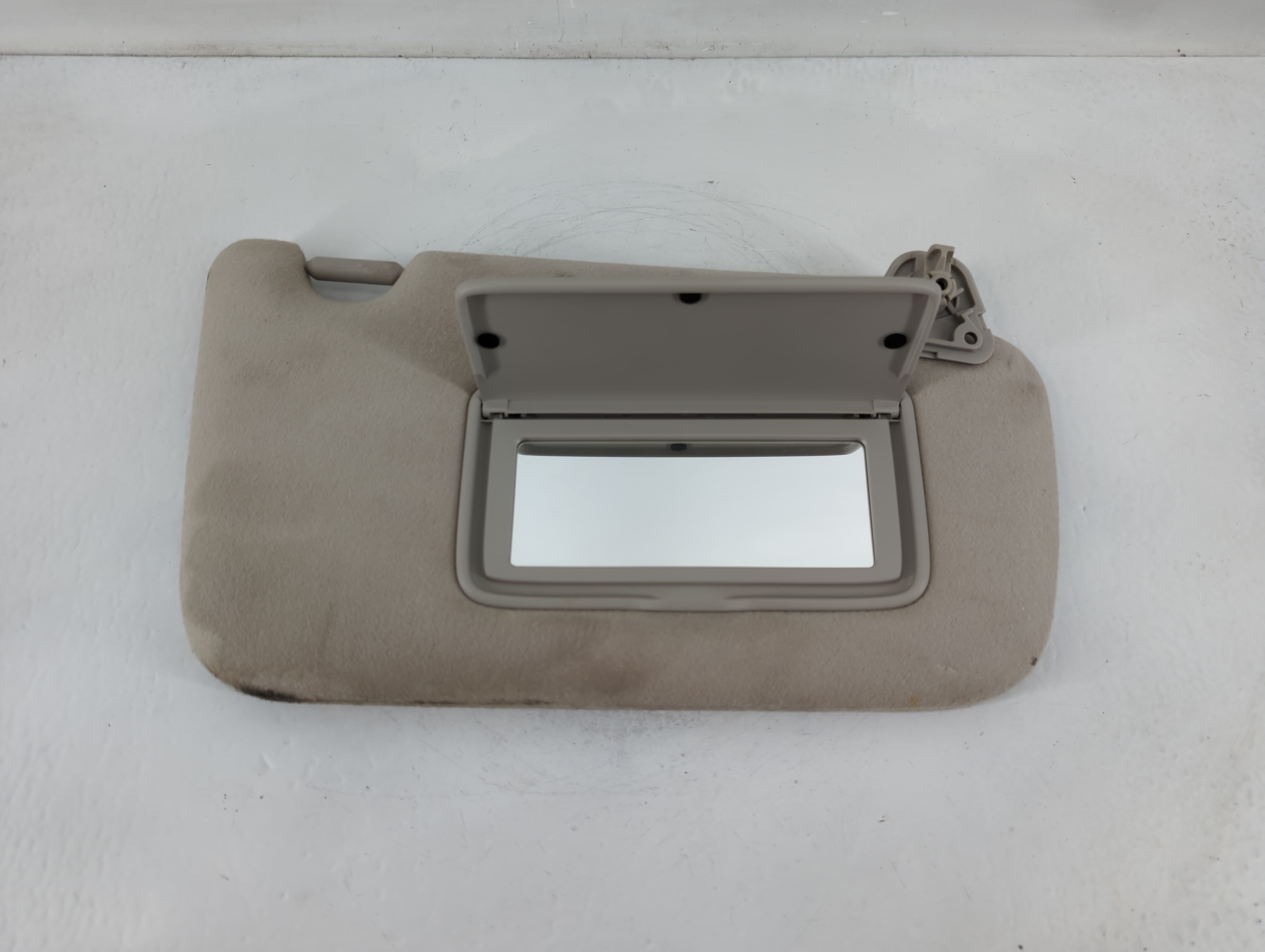 Picture of 2013-2019 Nissan Sentra Passenger Sun Visor Mirror Right Sunvisor Grey 826373