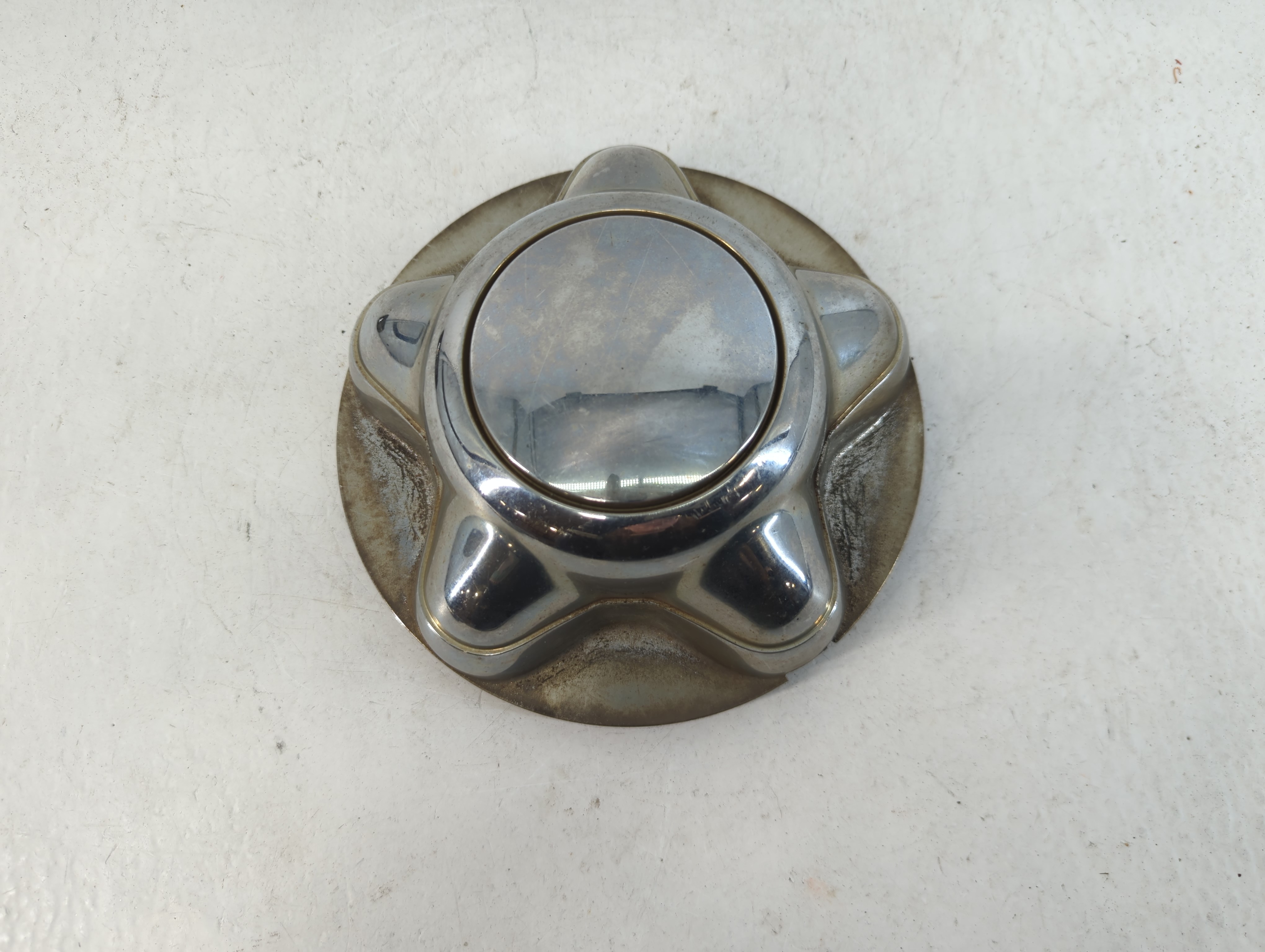 Picture of 1999 Ford F-150 Center Cap Oem 826392