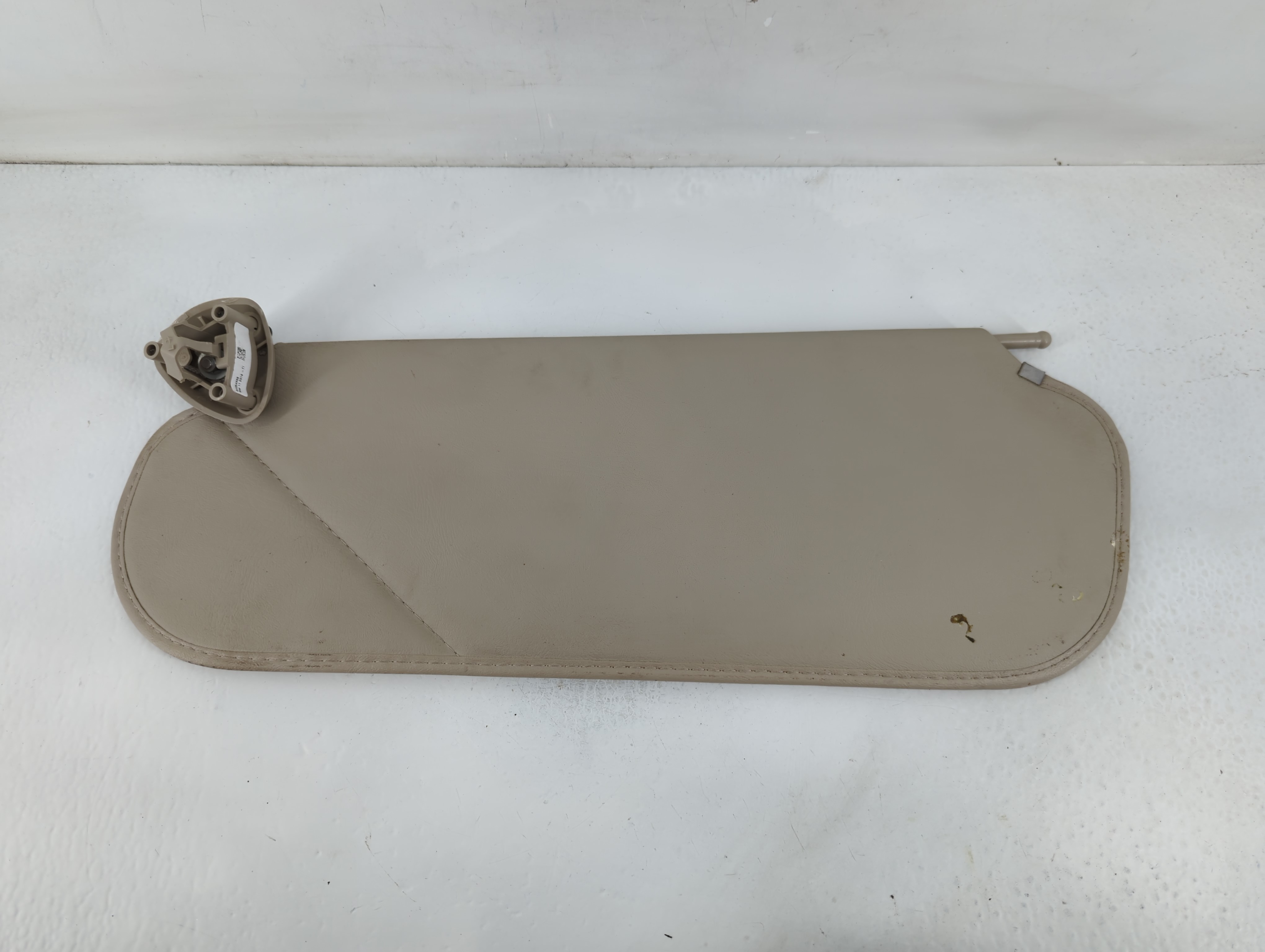 2003-2021 Chevrolet Express 2500 Driver Sun Visor Mirror Left Sunvisor 826402 - Oemusedautoparts1.com