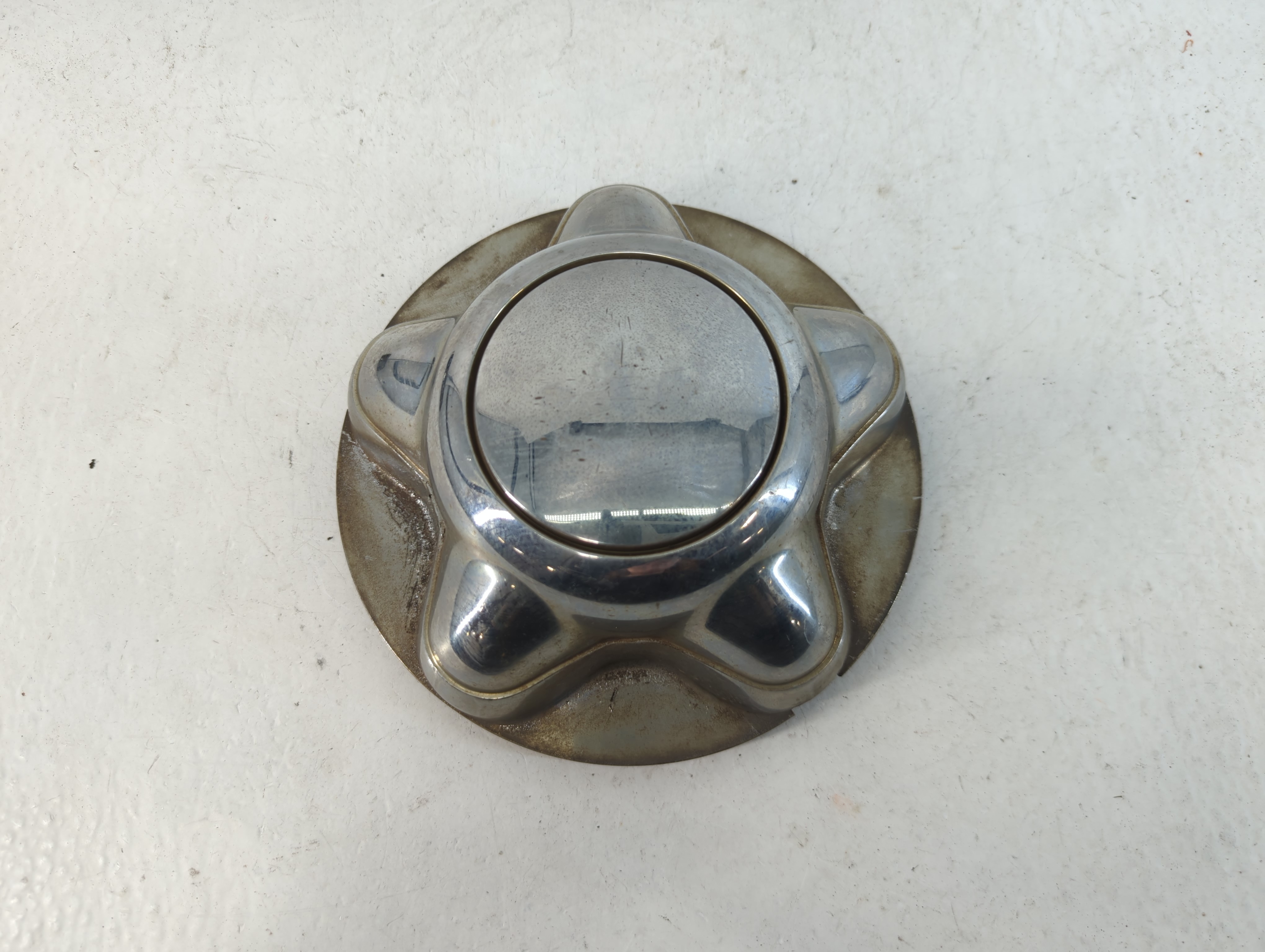 Picture of 1999 Ford F-150 Center Cap Oem 826403