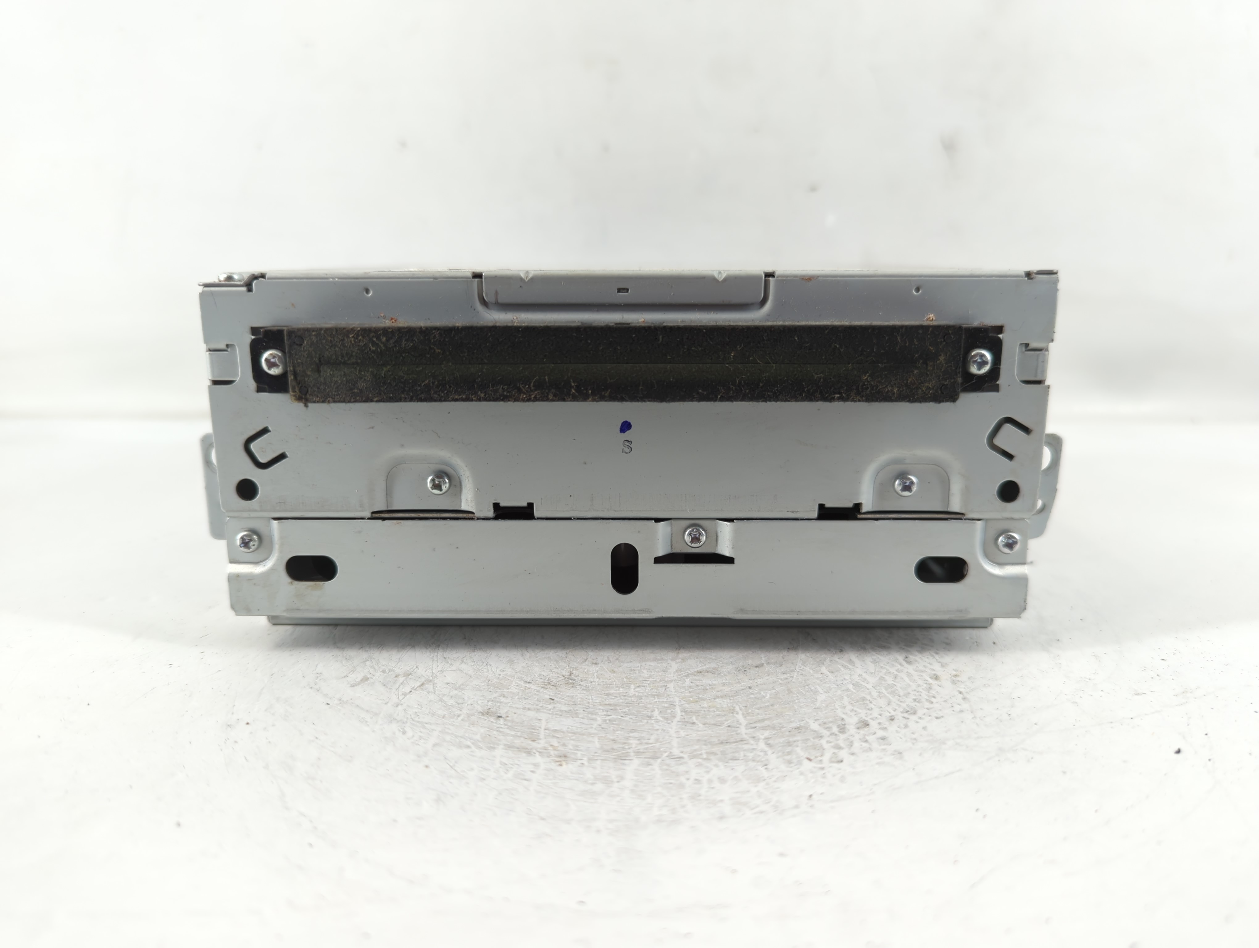 Picture of 2007-2011 Volvo S80 Am Fm Cd Player Radio Receiver 826415