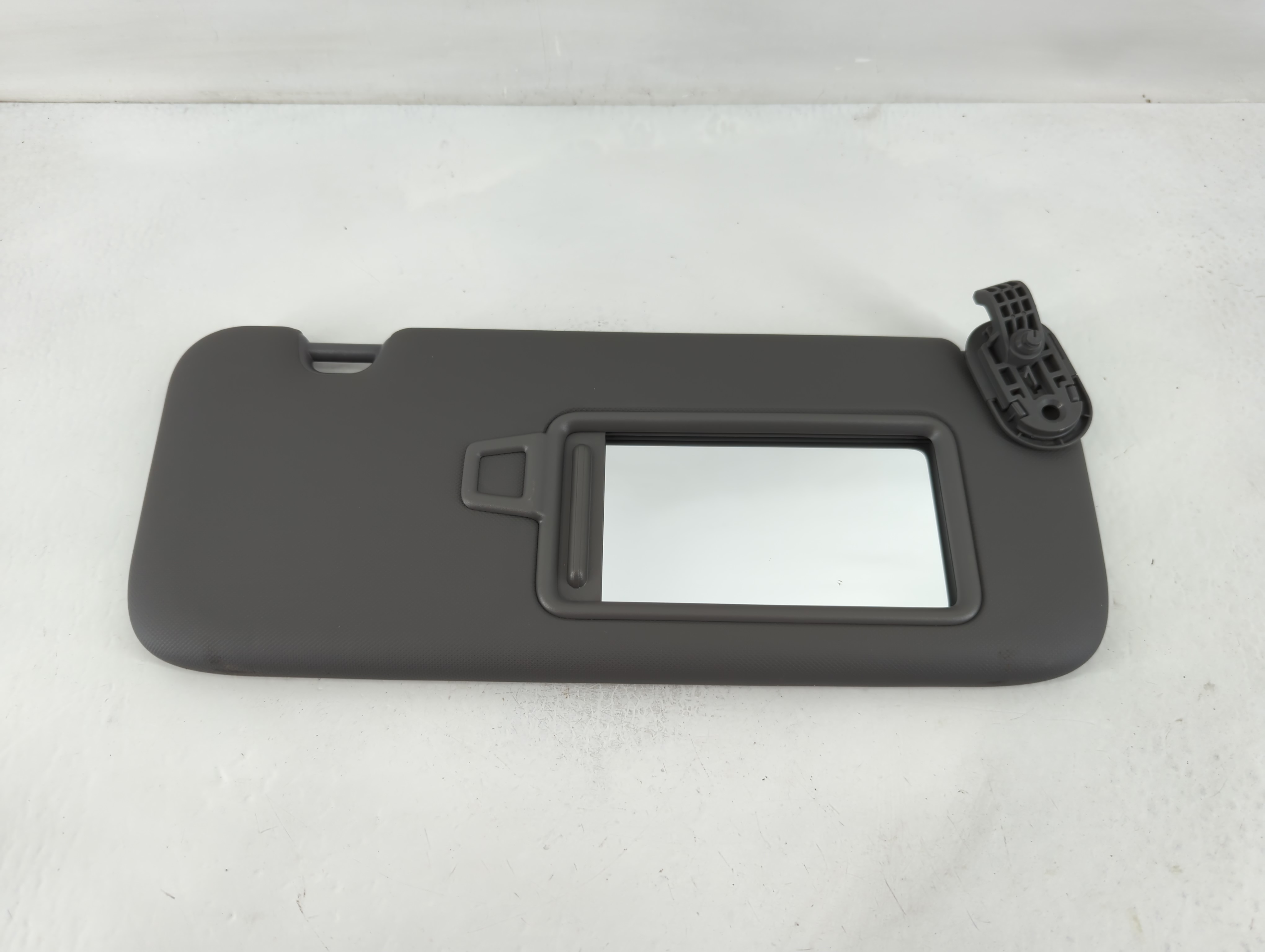 2021-2022 Hyundai Elantra Passenger Sun Visor Mirror Right Sunvisor 826419 - Oemusedautoparts1.com