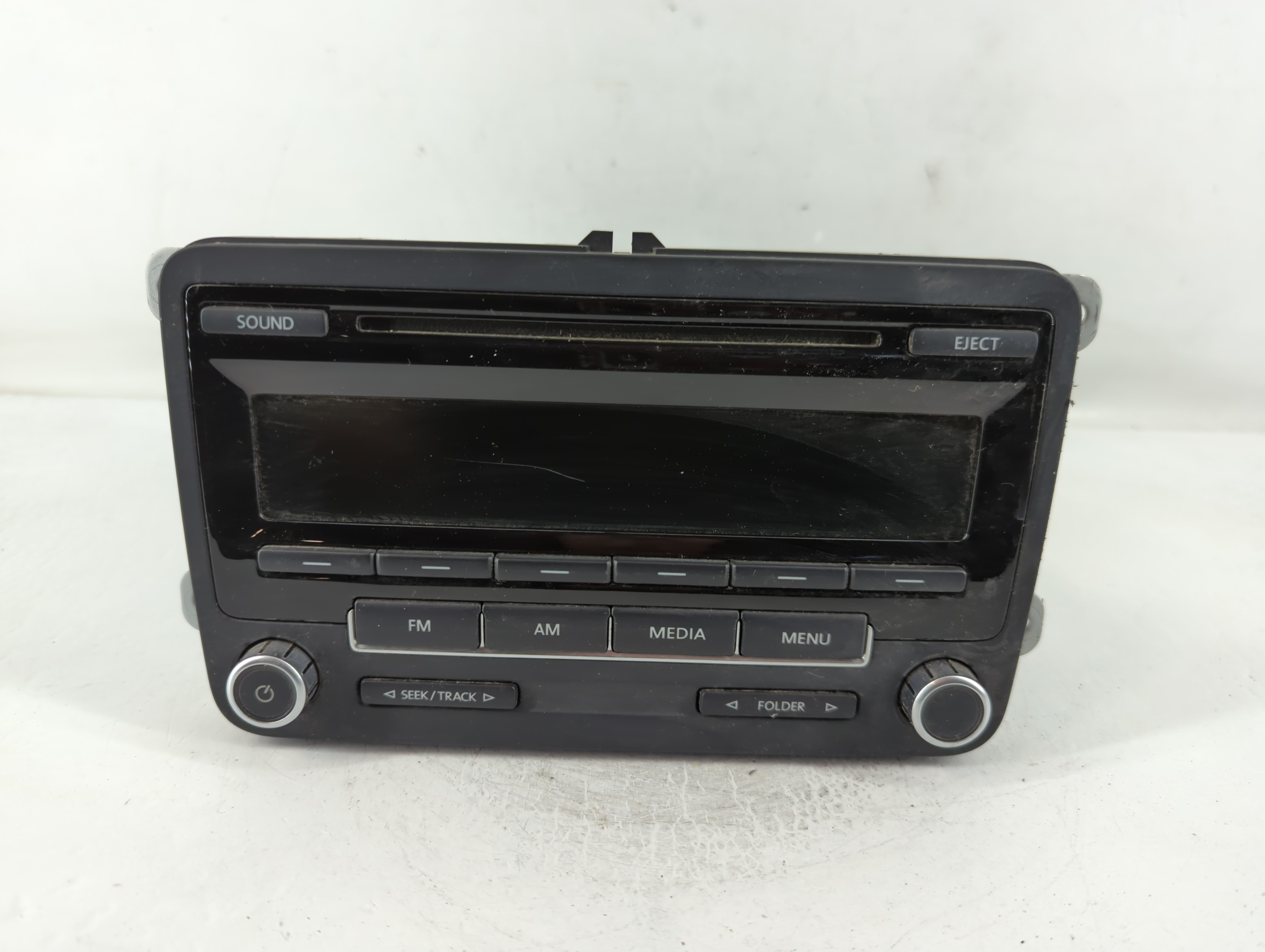 2012-2016 Volkswagen Beetle Am Fm Cd Player Radio Receiver 826441 - Oemusedautoparts1.com