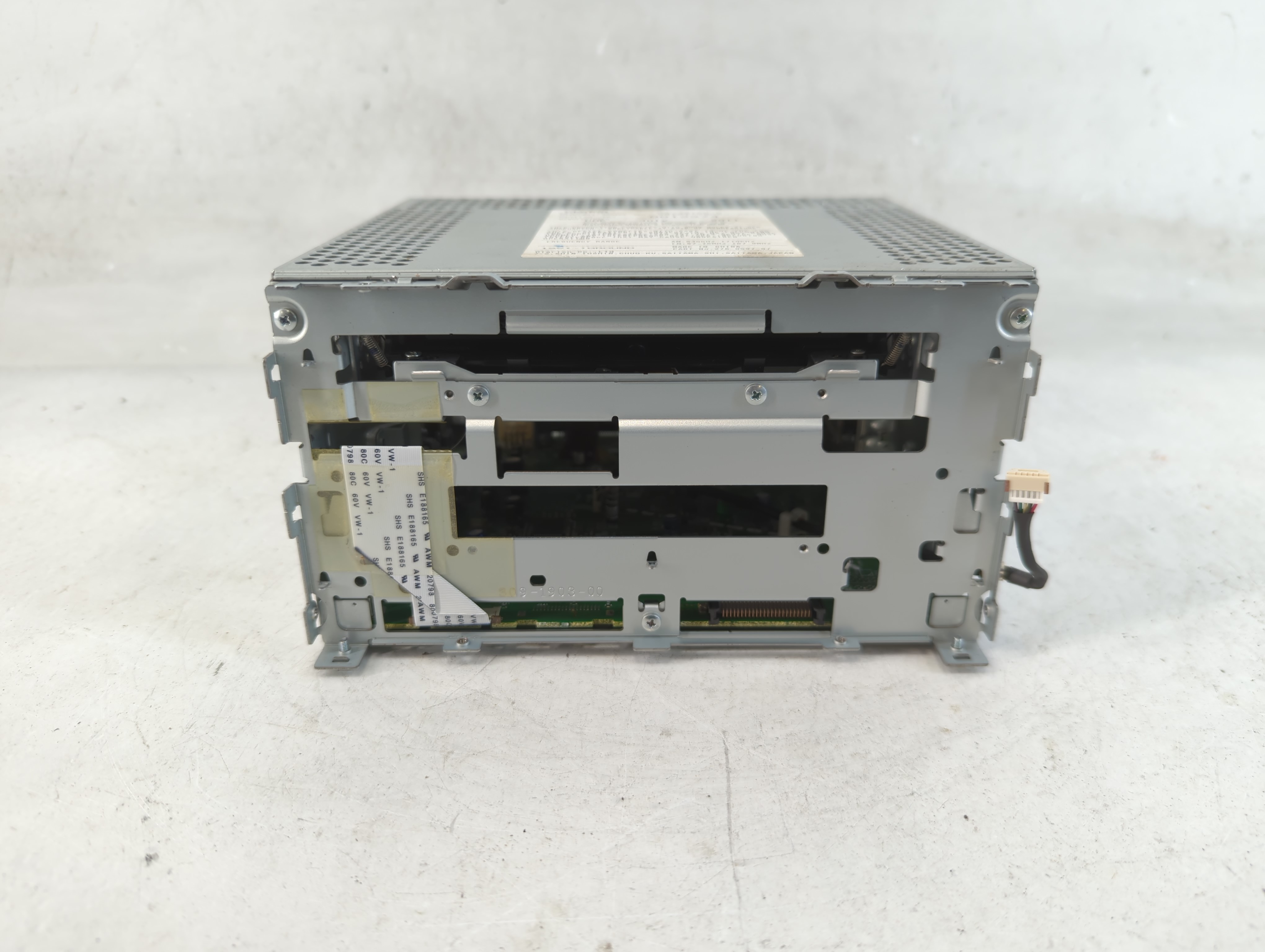 2009-2013 Suzuki Grand Vitara Am Fm Cd Player Radio Receiver 826464 - Oemusedautoparts1.com