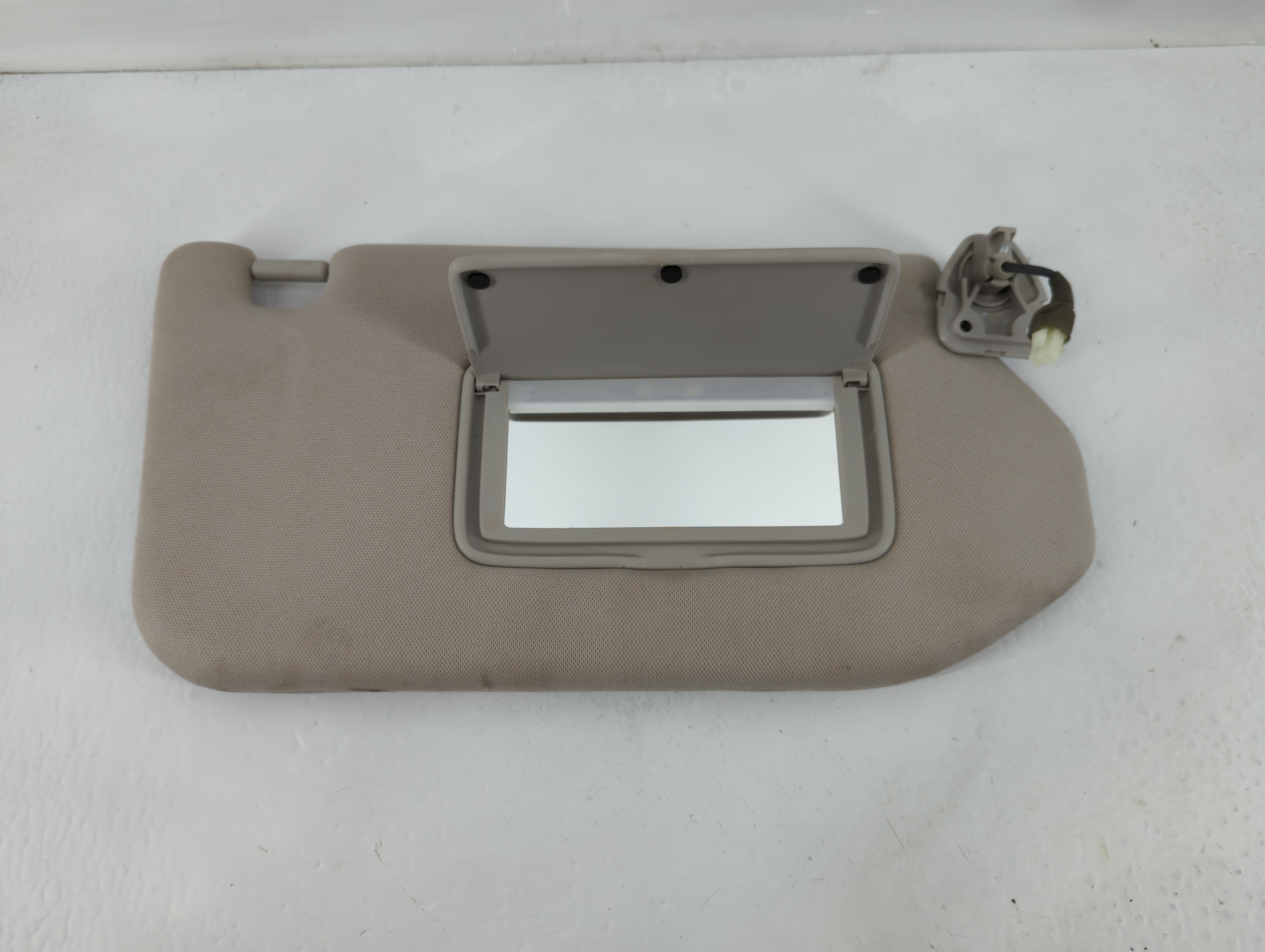 2014-2019 Infiniti Qx60 Driver Sun Visor Mirror Left Sunvisor Grey 826468 - Oemusedautoparts1.com