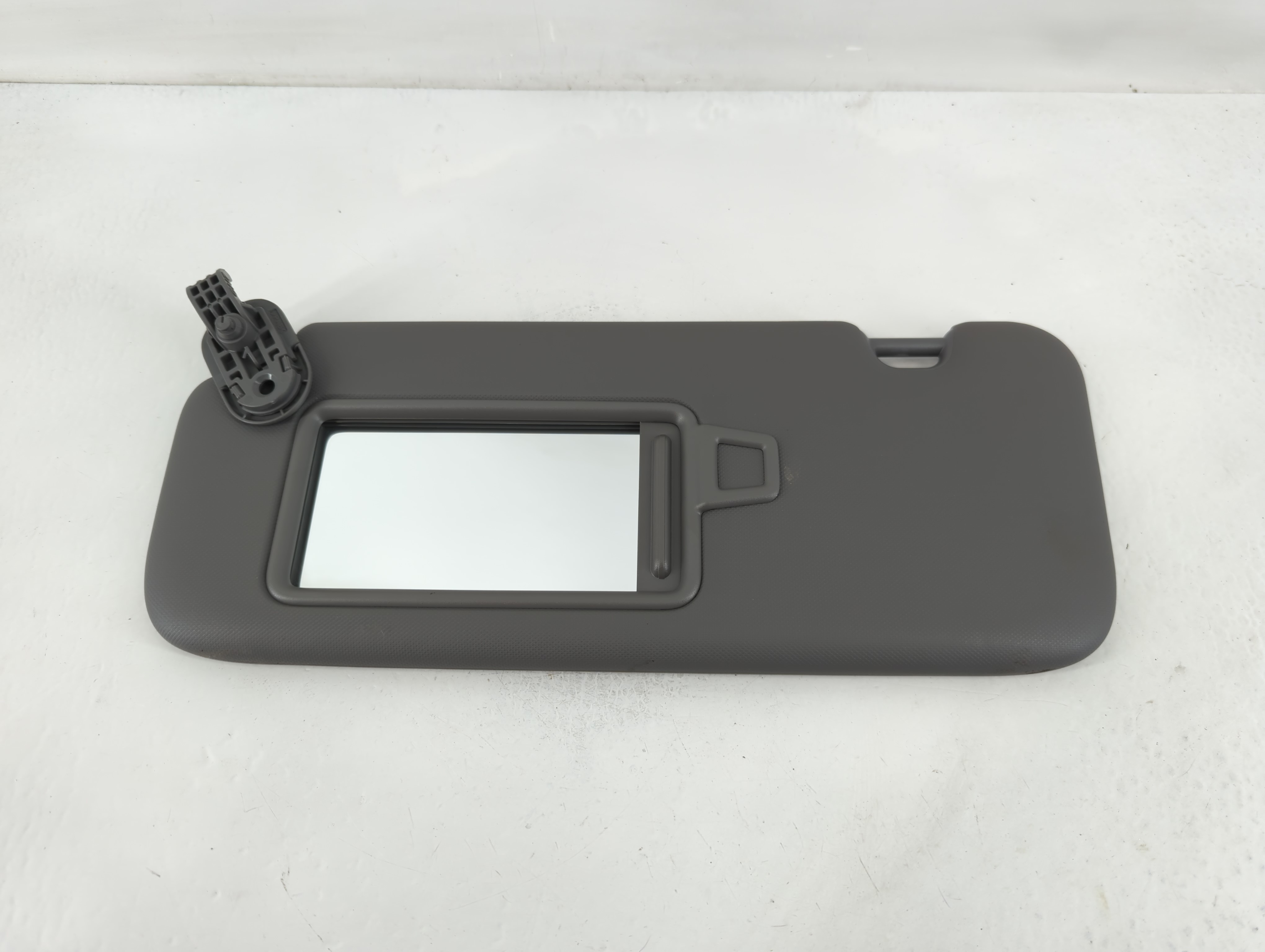 2021-2022 Hyundai Elantra Driver Sun Visor Mirror Left Sunvisor Dark Grey 826470 - Oemusedautoparts1.com