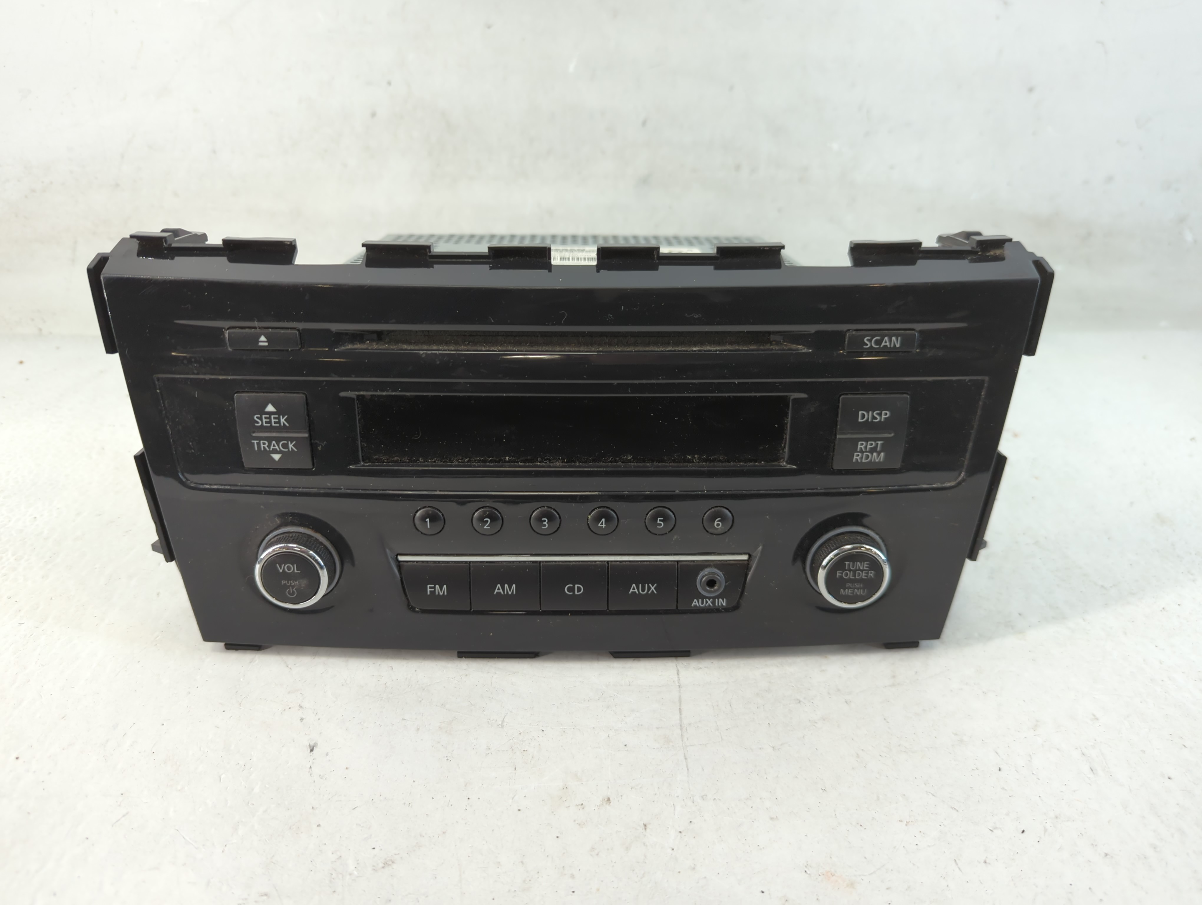 2013-2015 Nissan Altima Am Fm Cd Player Radio Receiver 826475 - Oemusedautoparts1.com