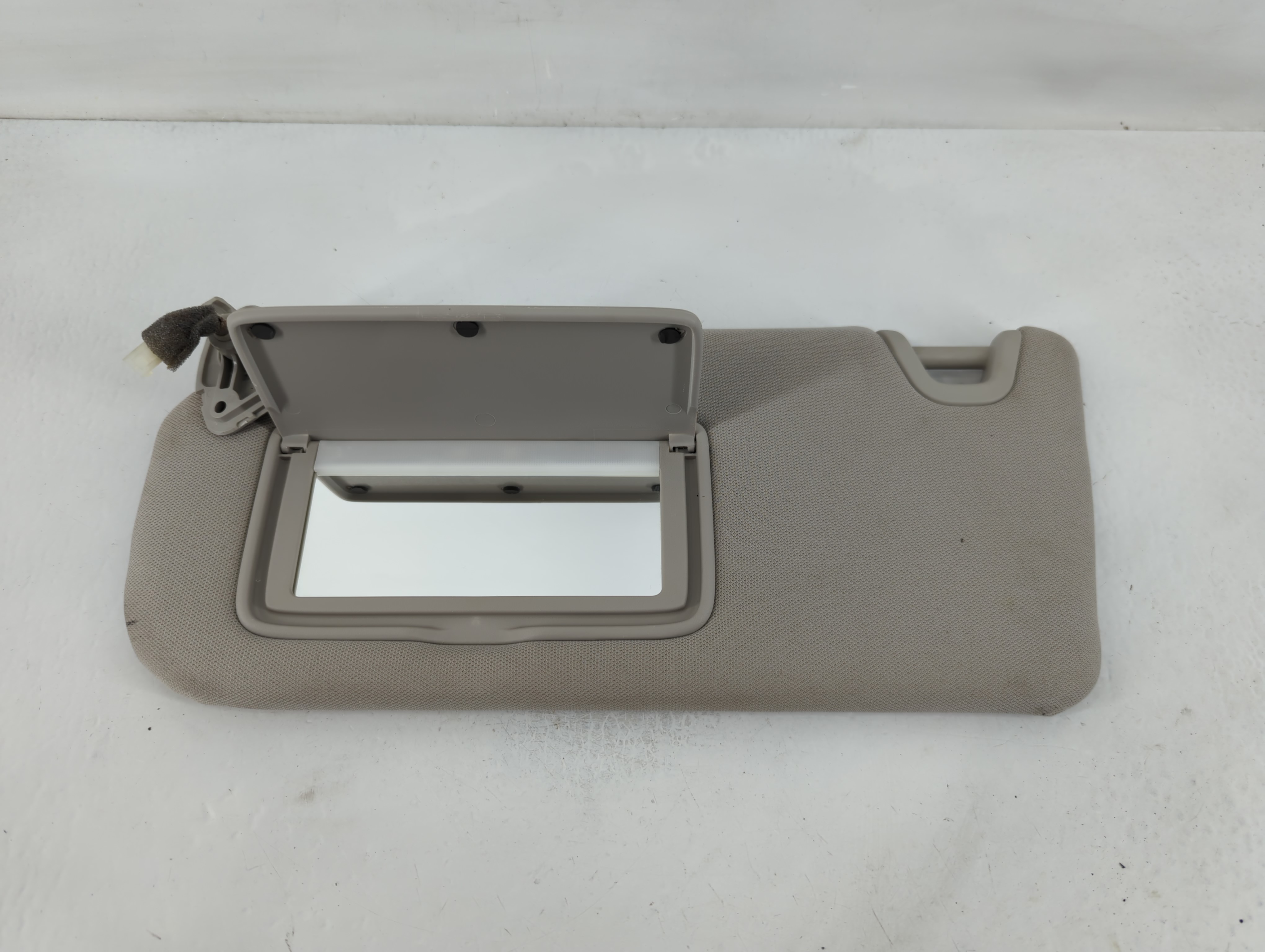 2021-2022 Nissan Altima Driver Sun Visor Mirror Left Sunvisor Grey 826508 - Oemusedautoparts1.com