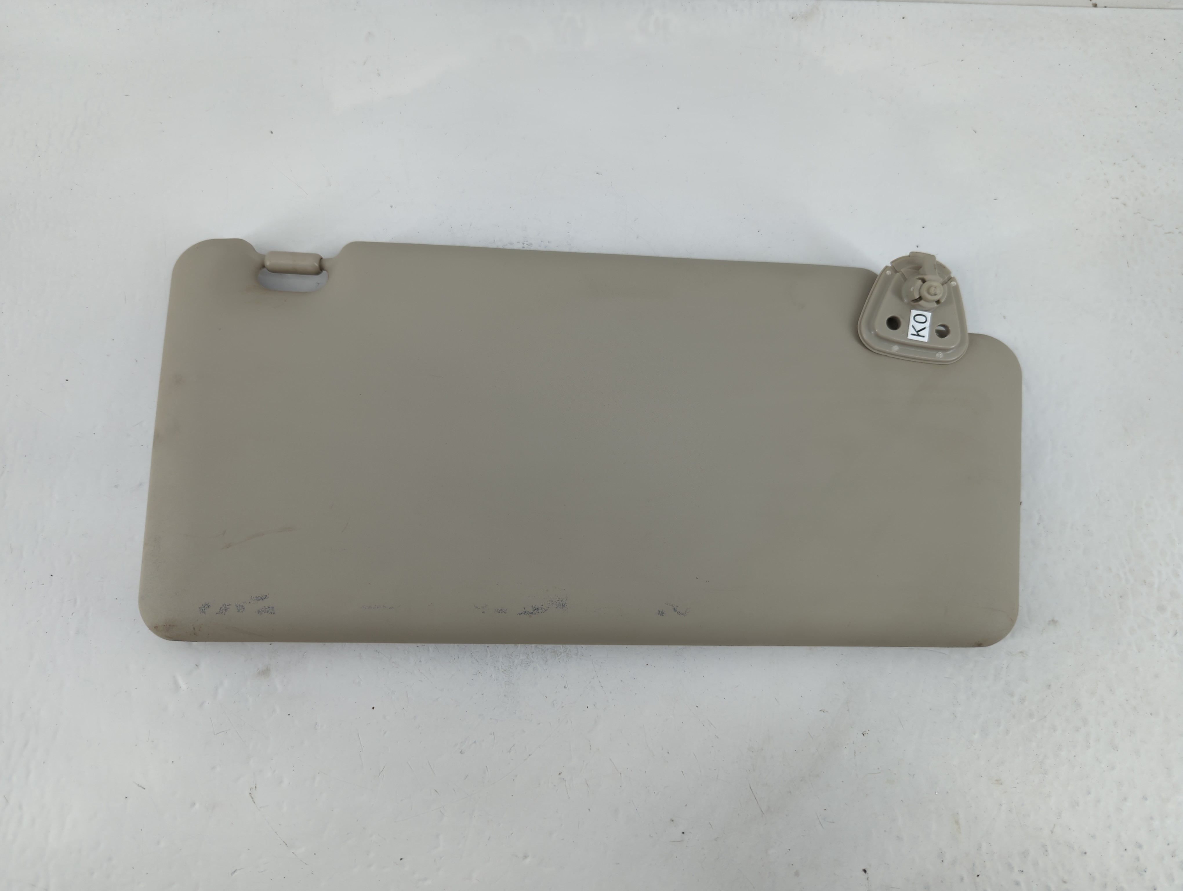2008-2010 Nissan Rogue Passenger Sun Visor Mirror Right Sunvisor Grey 826530 - Oemusedautoparts1.com