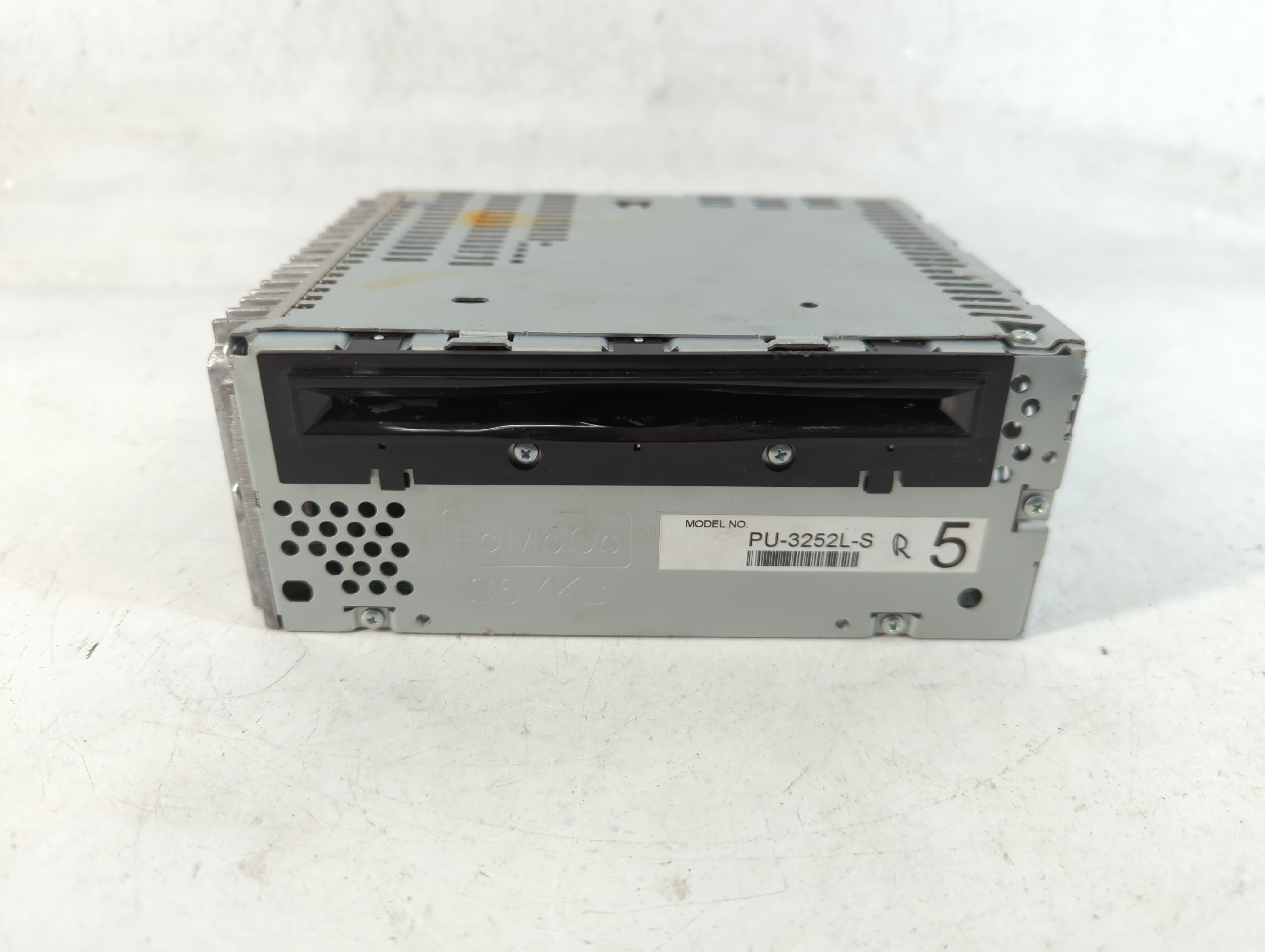 2011-2011 Ford Explorer Am Fm Cd Player Radio Receiver 826537 - Oemusedautoparts1.com