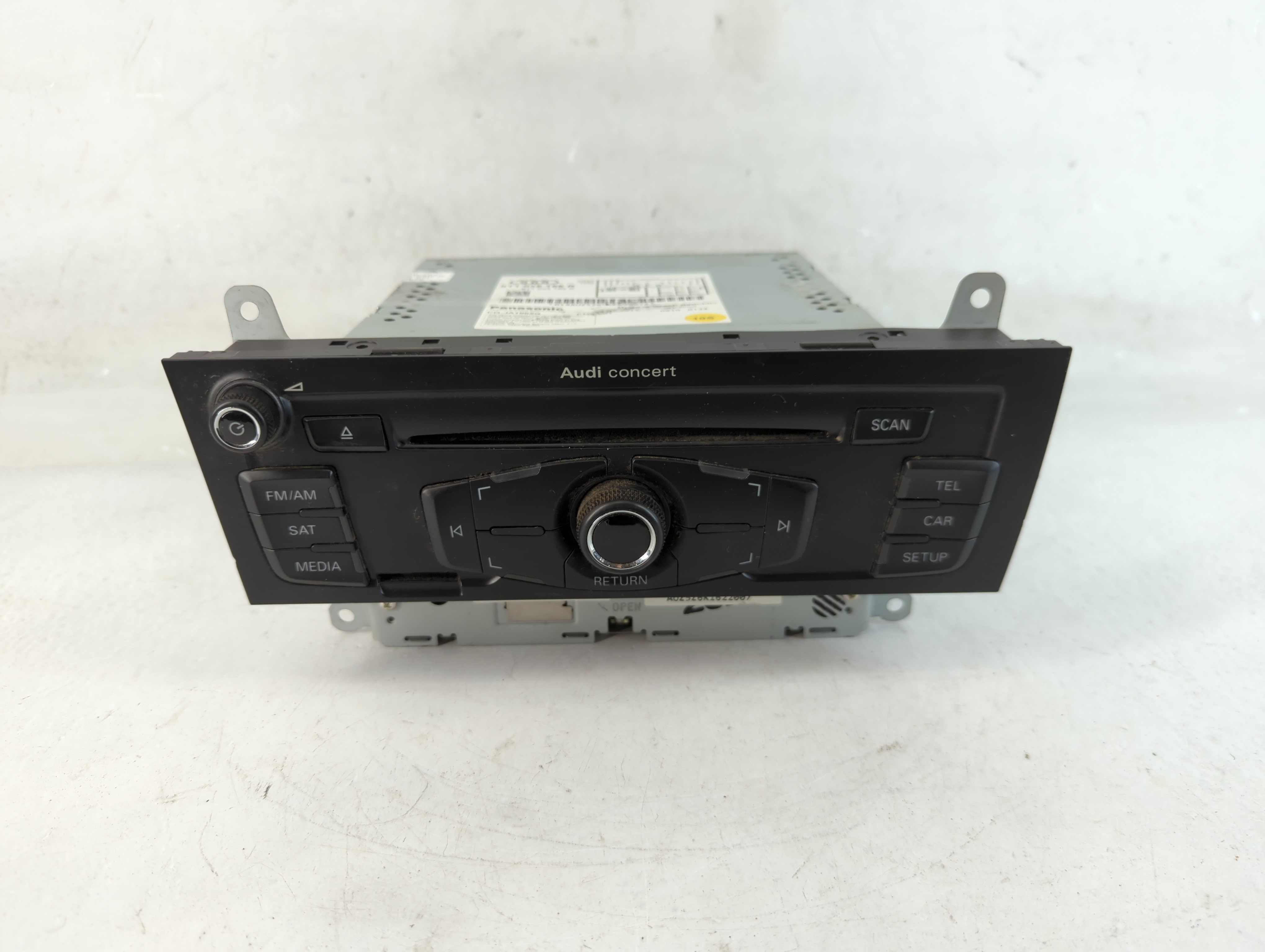 2010-2012 Audi A4 Am Fm Cd Player Radio Receiver 826541 - Oemusedautoparts1.com