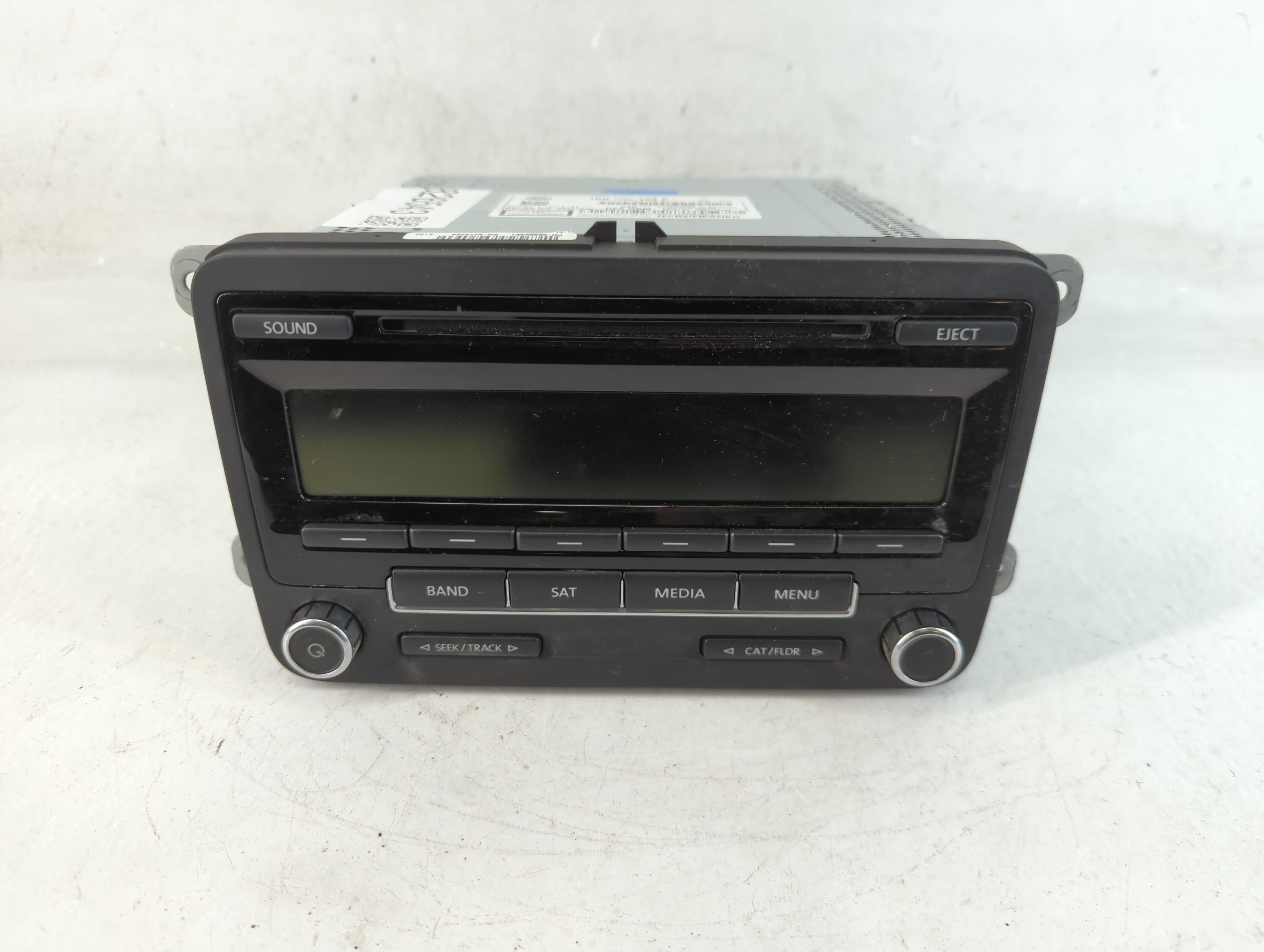 Picture of 2011-2014 Volkswagen Jetta Am Fm Cd Player Radio Receiver 826543