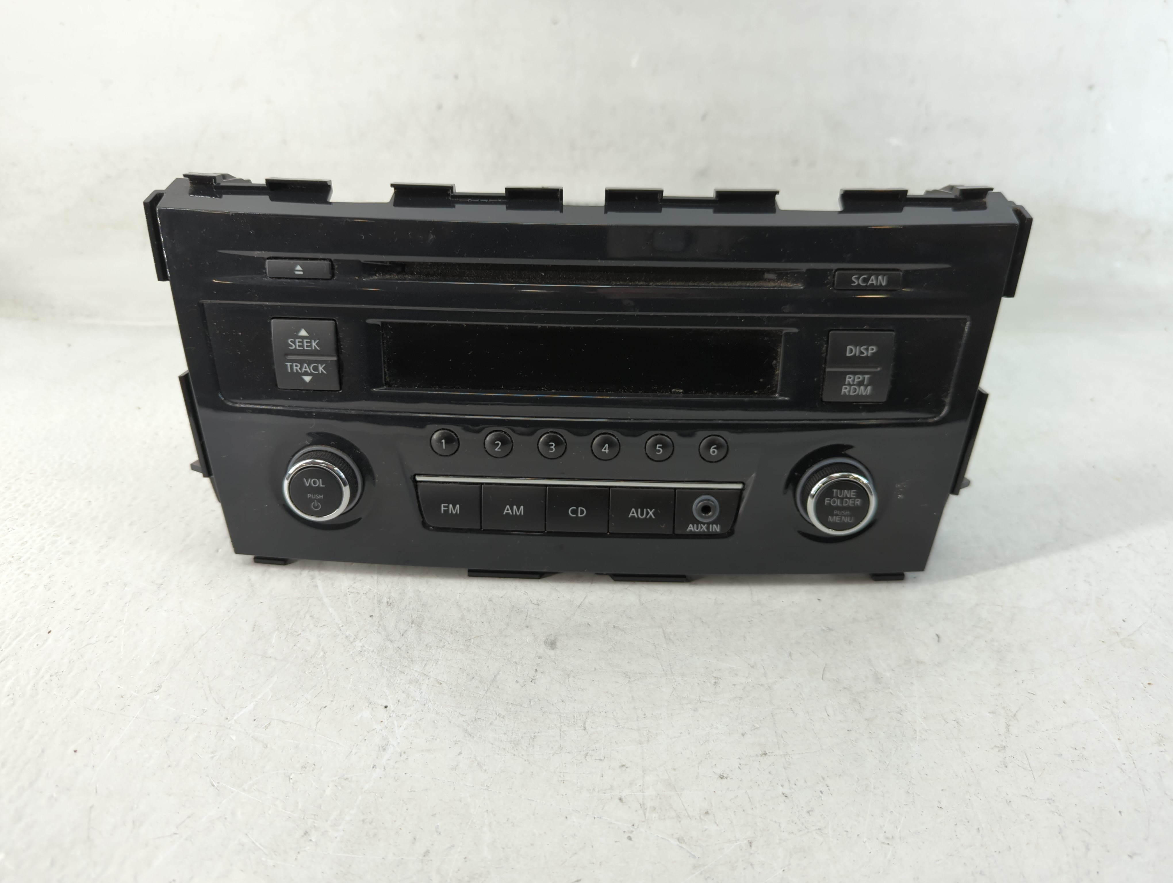 2013-2015 Nissan Altima Am Fm Cd Player Radio Receiver 826560 - Oemusedautoparts1.com