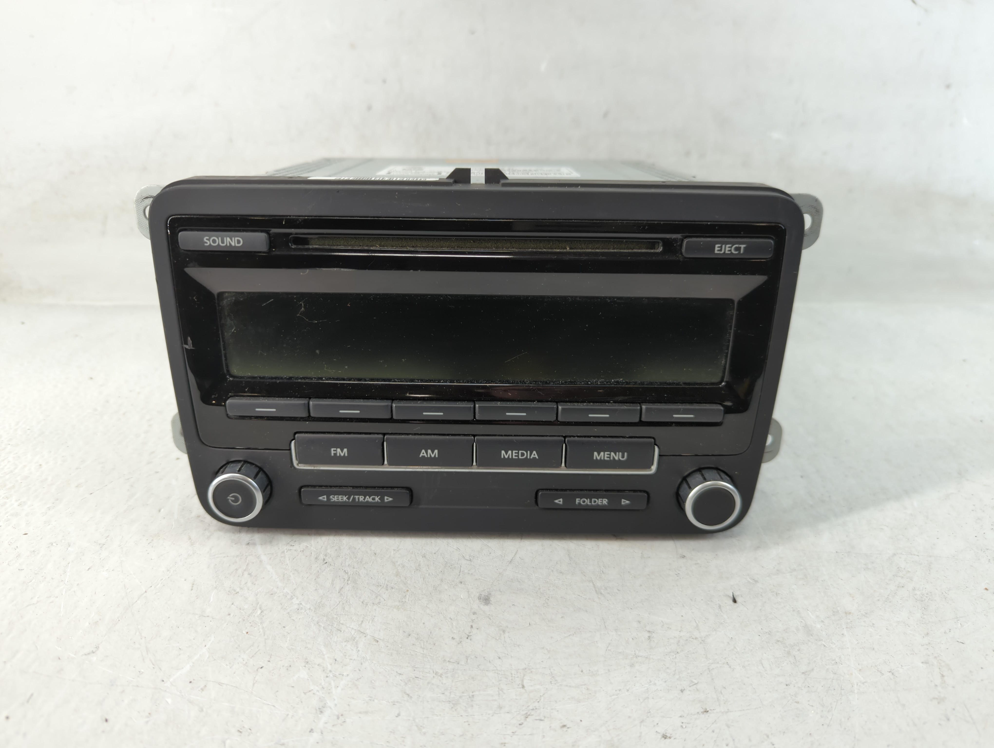 2012-2016 Volkswagen Beetle Am Fm Cd Player Radio Receiver 826564 - Oemusedautoparts1.com