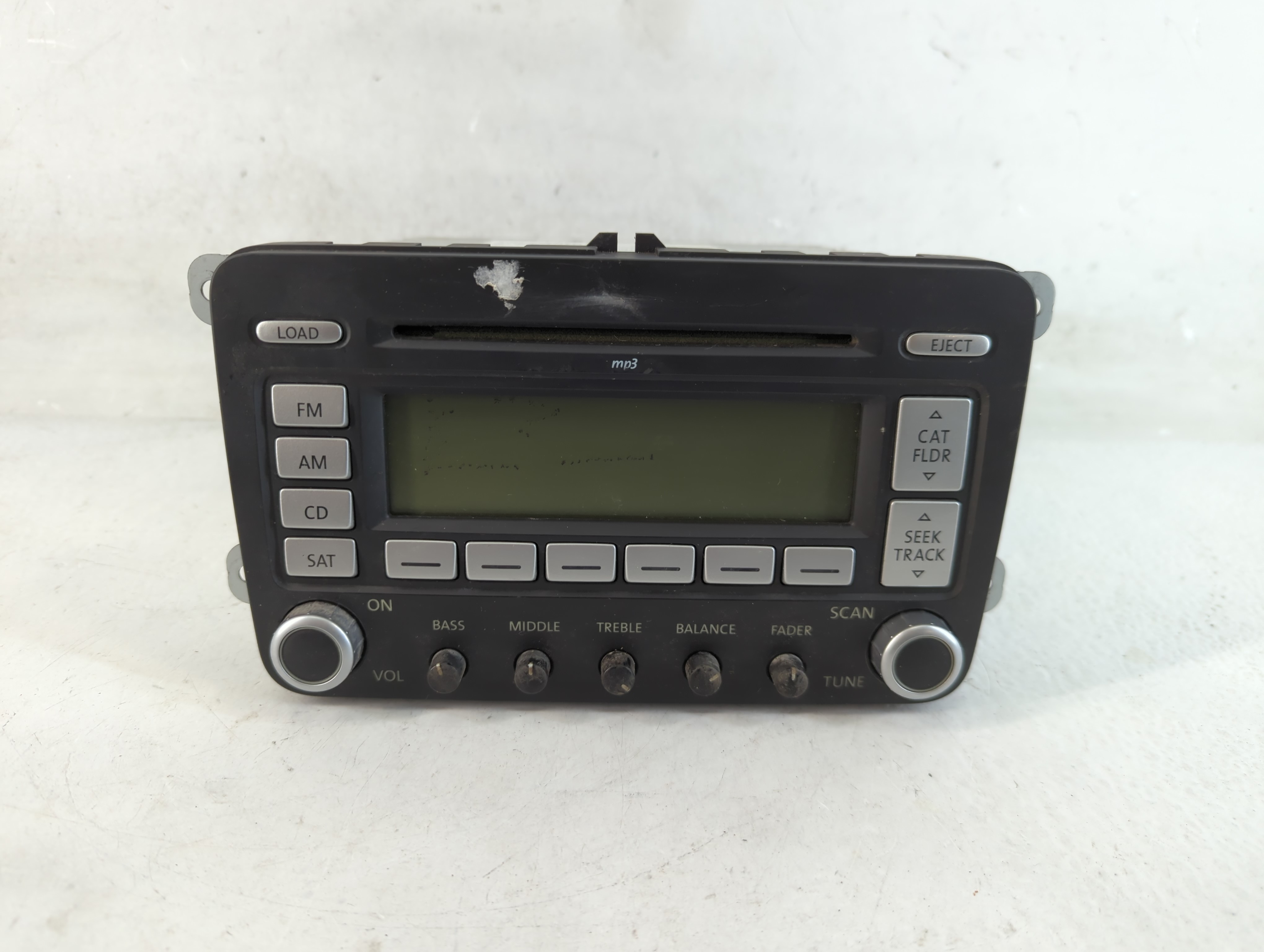 2007-2009 Volkswagen Eos Am Fm Cd Player Radio Receiver 826574 - Oemusedautoparts1.com