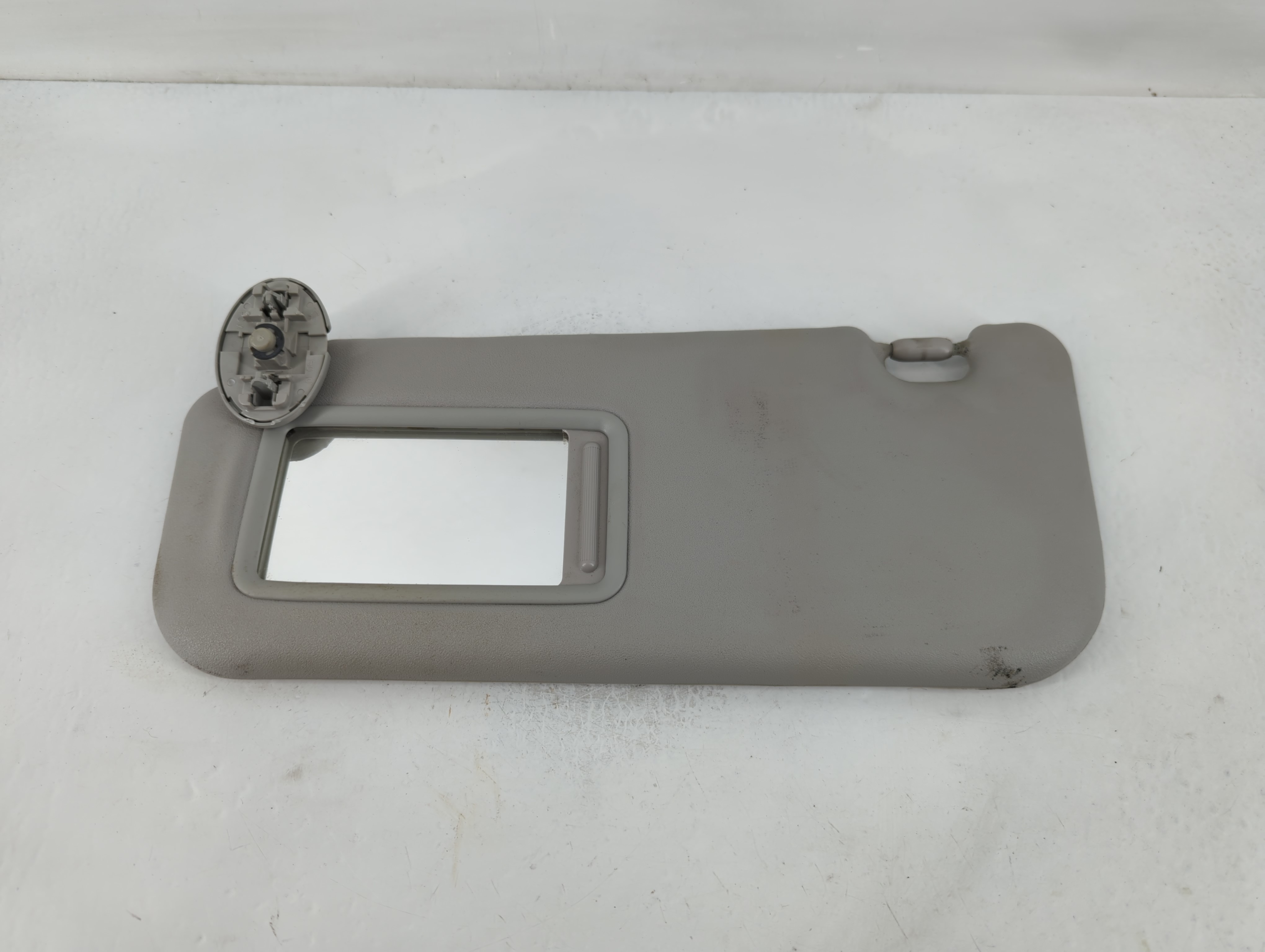 2009-2013 Toyota Corolla Driver Sun Visor Mirror Left Sunvisor Grey 826622 - Oemusedautoparts1.com