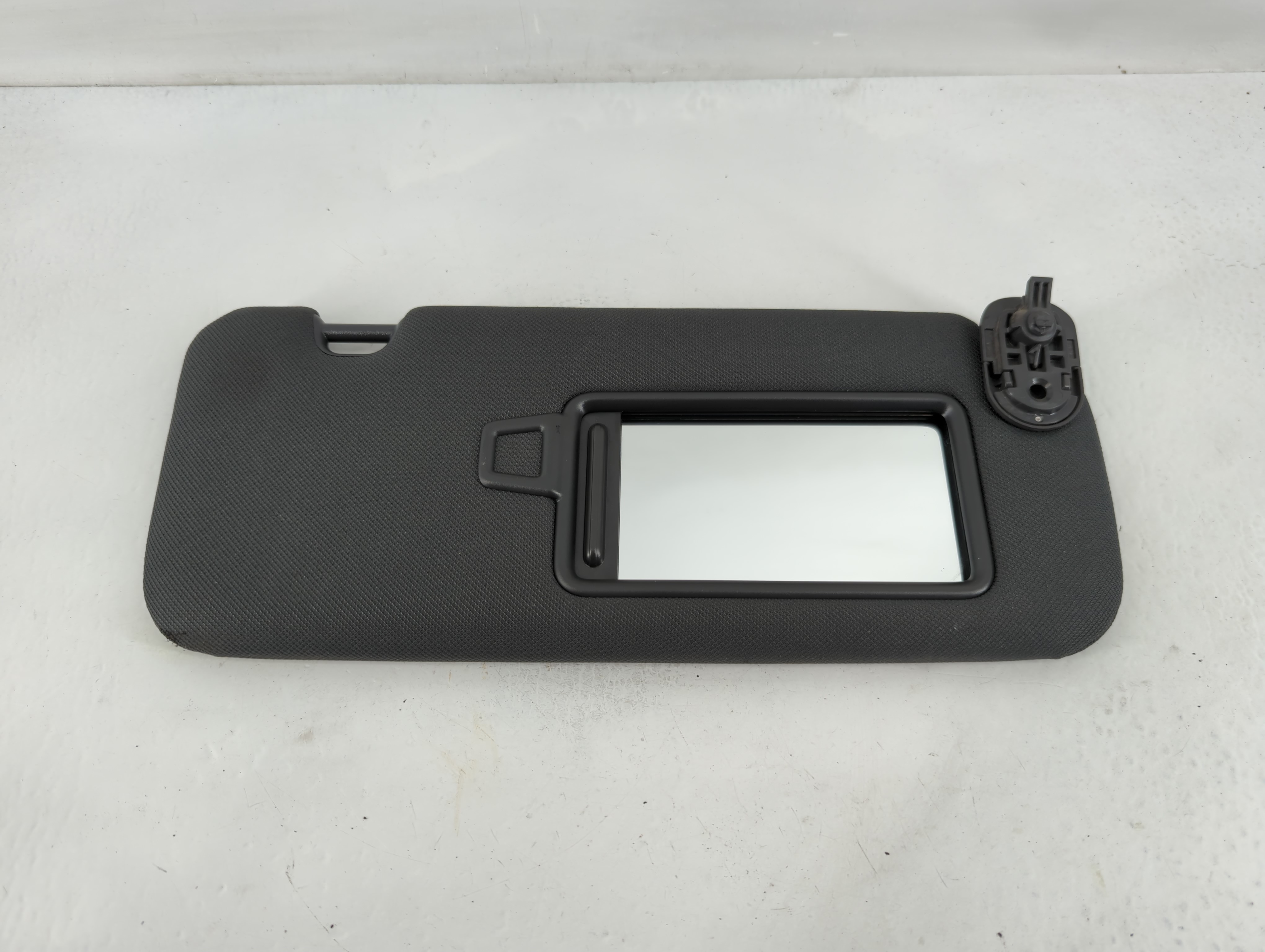 2020-2023 Hyundai Sonata Passenger Sun Visor Mirror Right Sunvisor Black 826629 - Oemusedautoparts1.com