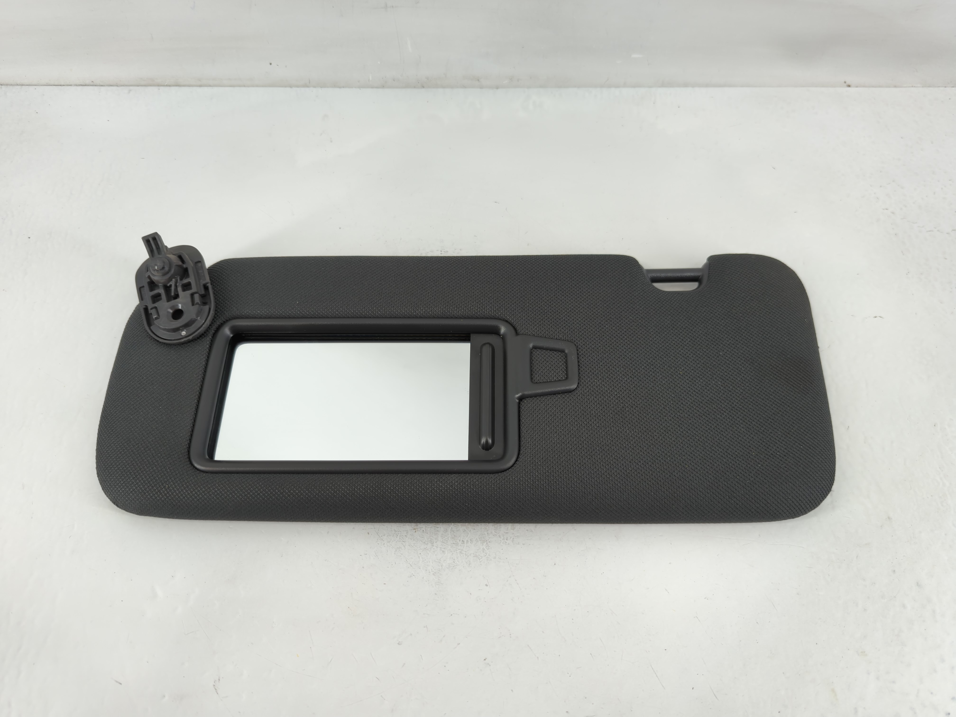 2020-2023 Hyundai Sonata Driver Sun Visor Mirror Left Sunvisor Black 826636 - Oemusedautoparts1.com