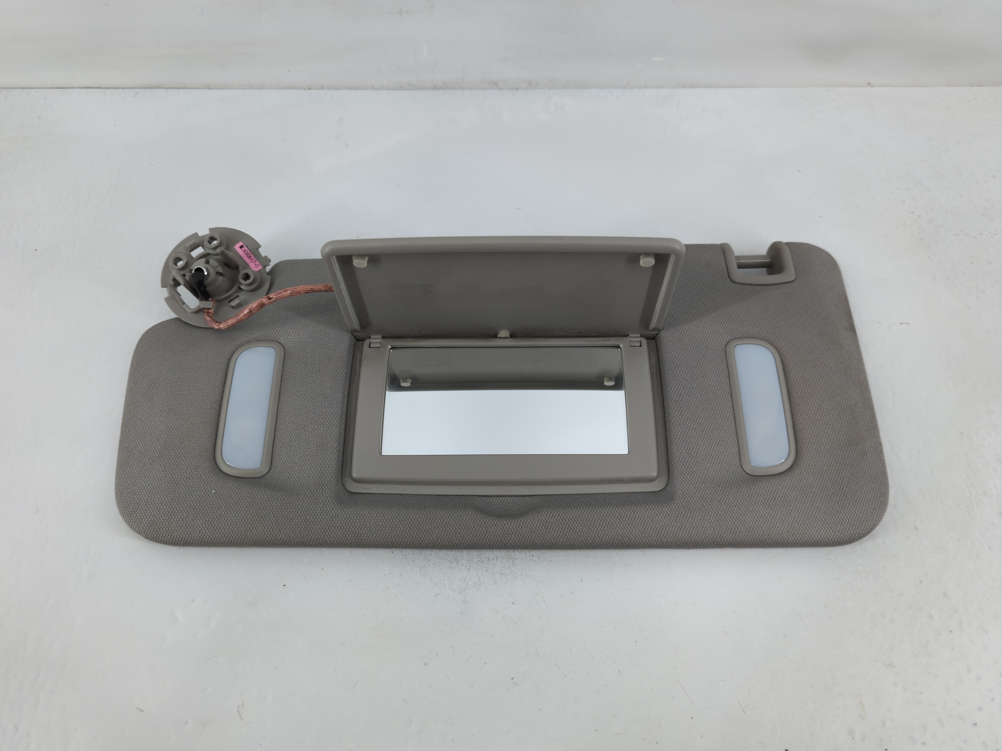 2007-2017 Gmc Acadia Passenger Sun Visor Mirror Right Sunvisor Grey 826641 - Oemusedautoparts1.com