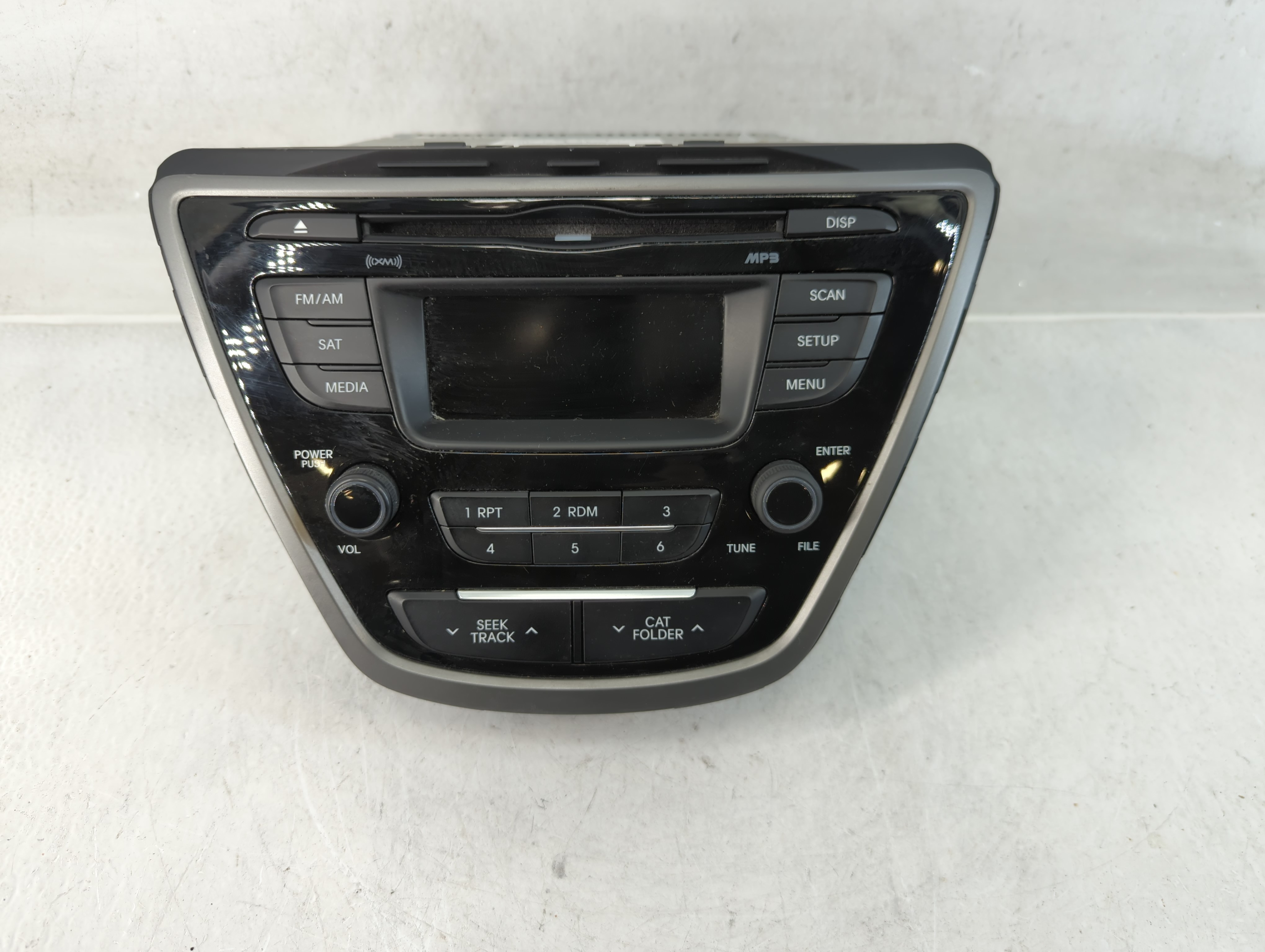 2014-2016 Hyundai Elantra Am Fm Cd Player Radio Receiver 826649 - Oemusedautoparts1.com