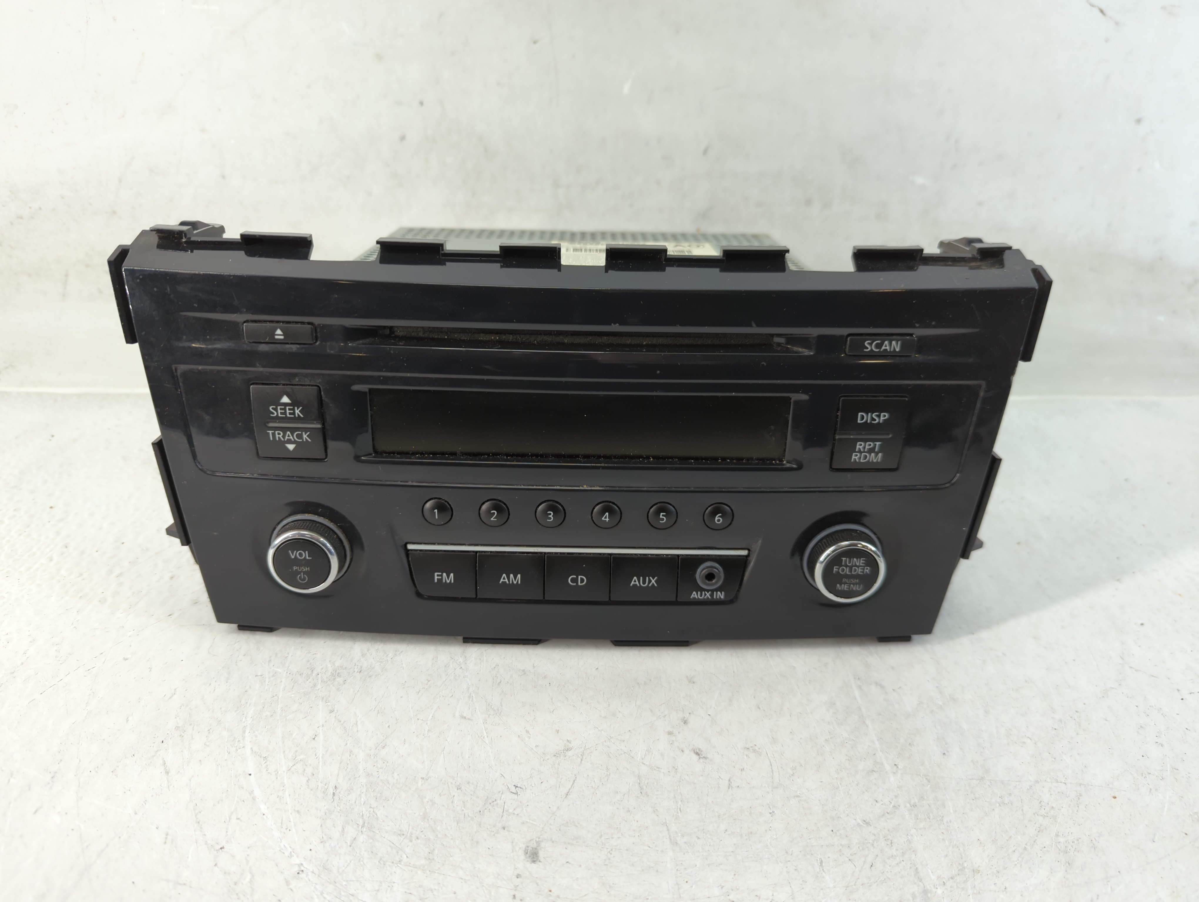 2013-2015 Nissan Altima Am Fm Cd Player Radio Receiver 826653 - Oemusedautoparts1.com