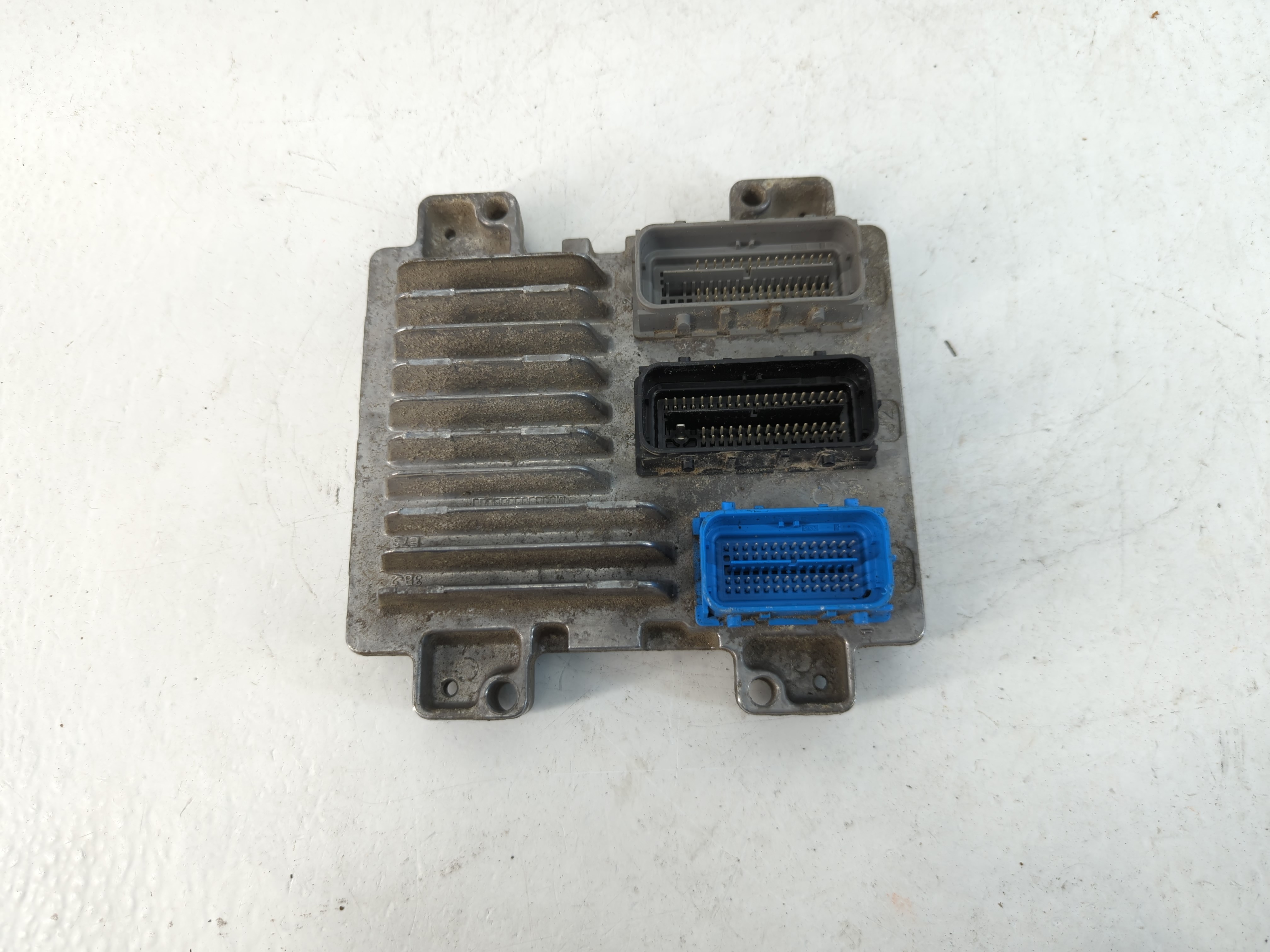 Picture of Chevrolet Silverado 2500 Engine Control Computer Ecu Pcm Ecm Pcu Oem 826665
