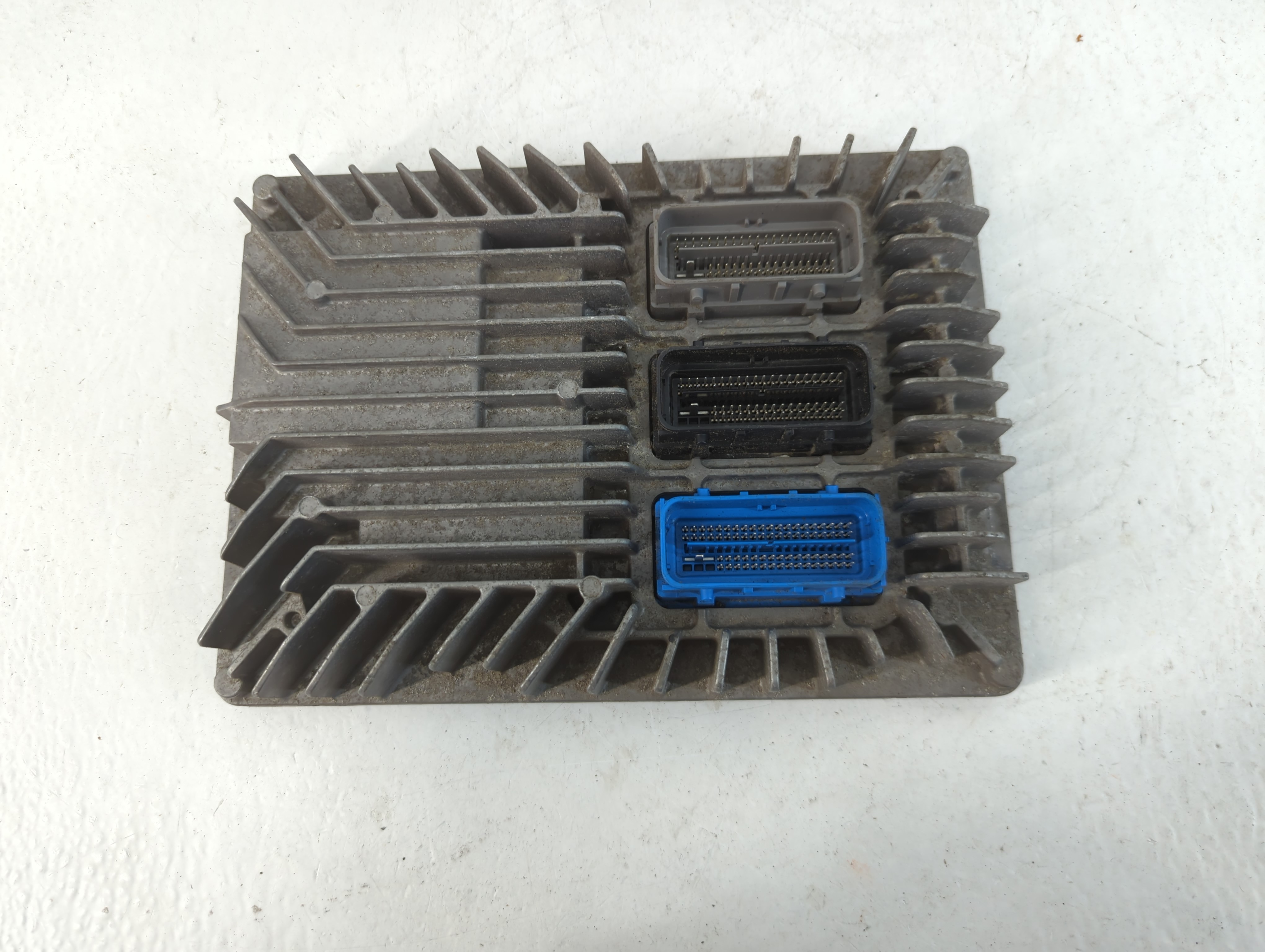 2013-2016 Gmc Terrain Engine Control Computer Ecu Pcm Ecm Pcu Oem 826697 - Oemusedautoparts1.com
