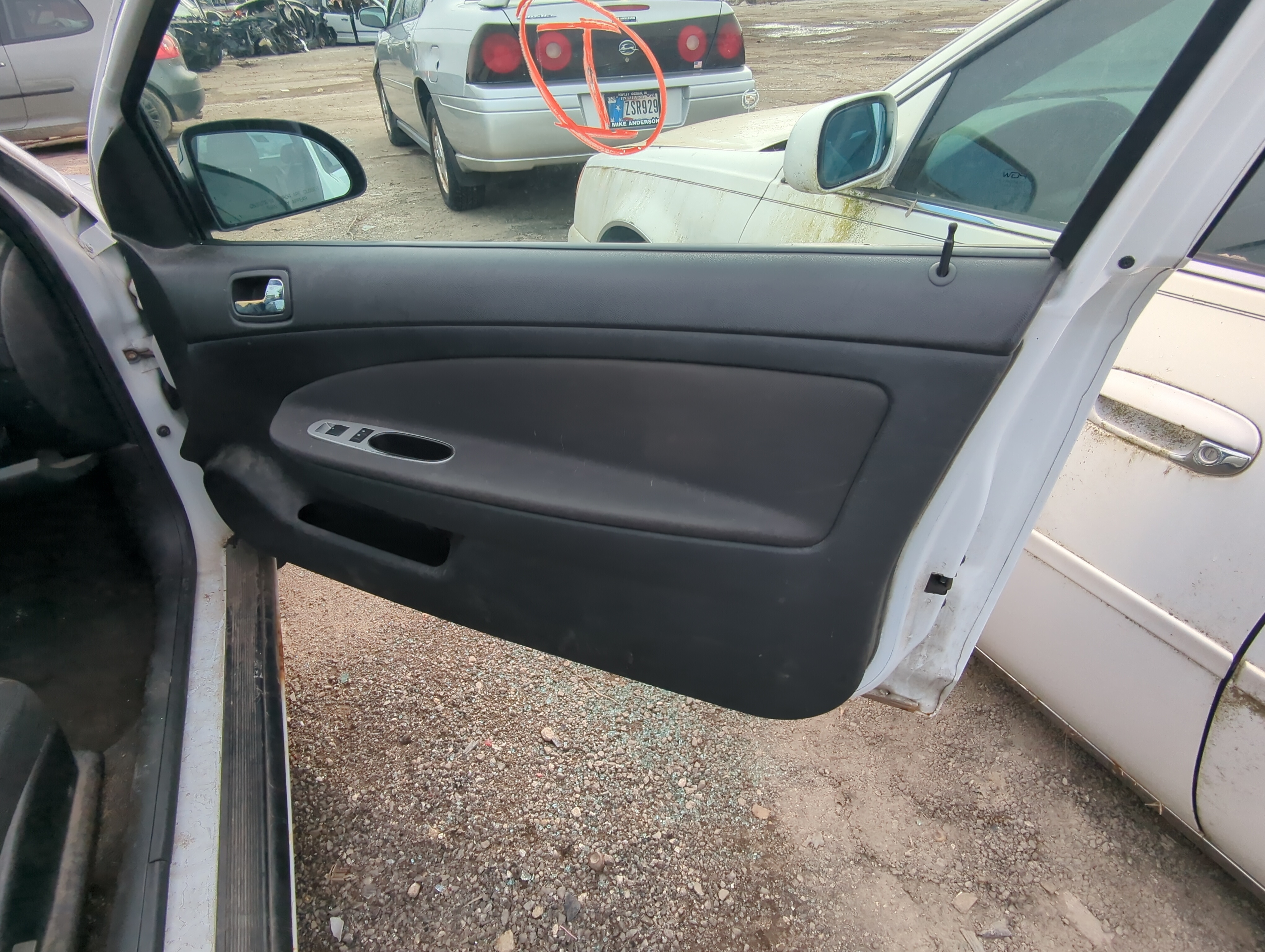Picture of 2009 Pontiac G5 Front Right Passenger Interior Door Panel Trim 826823