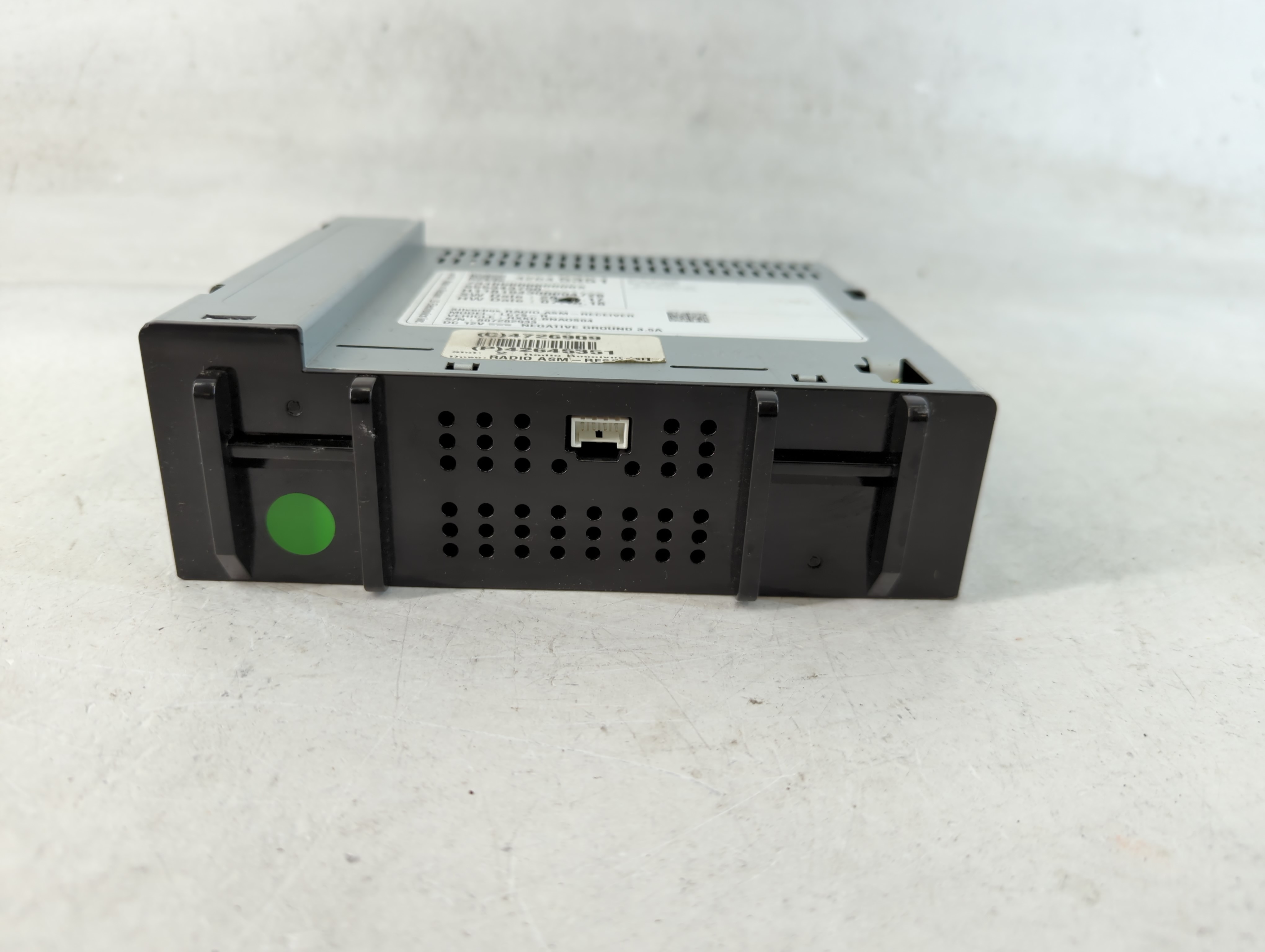 2019-2019 Chevrolet Silverado 1500 Am Fm Cd Player Radio Receiver 827445 - Oemusedautoparts1.com