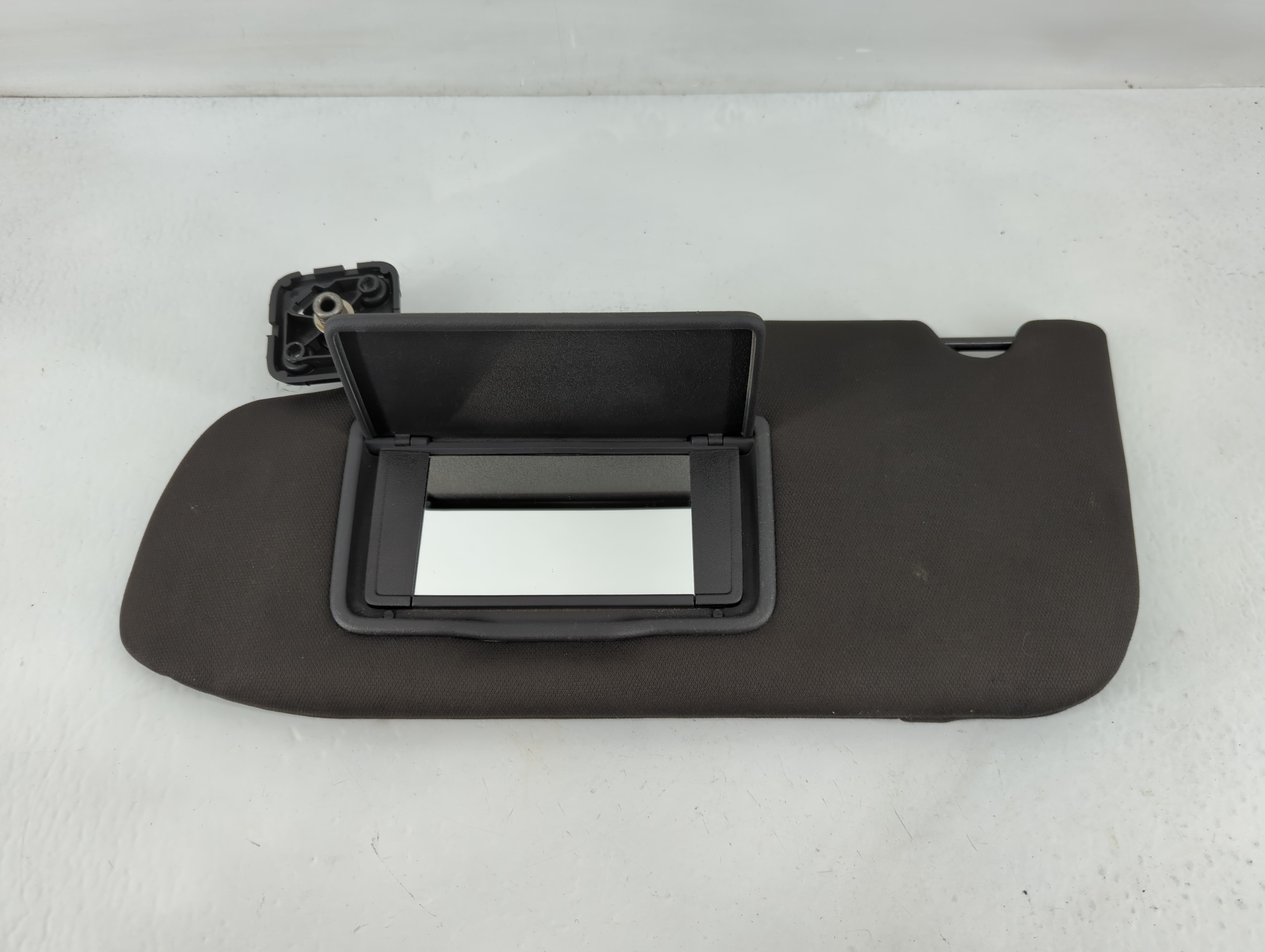 2013-2019 Ford Taurus Driver Sun Visor Mirror Left Sunvisor Dark Grey 827496 - Oemusedautoparts1.com