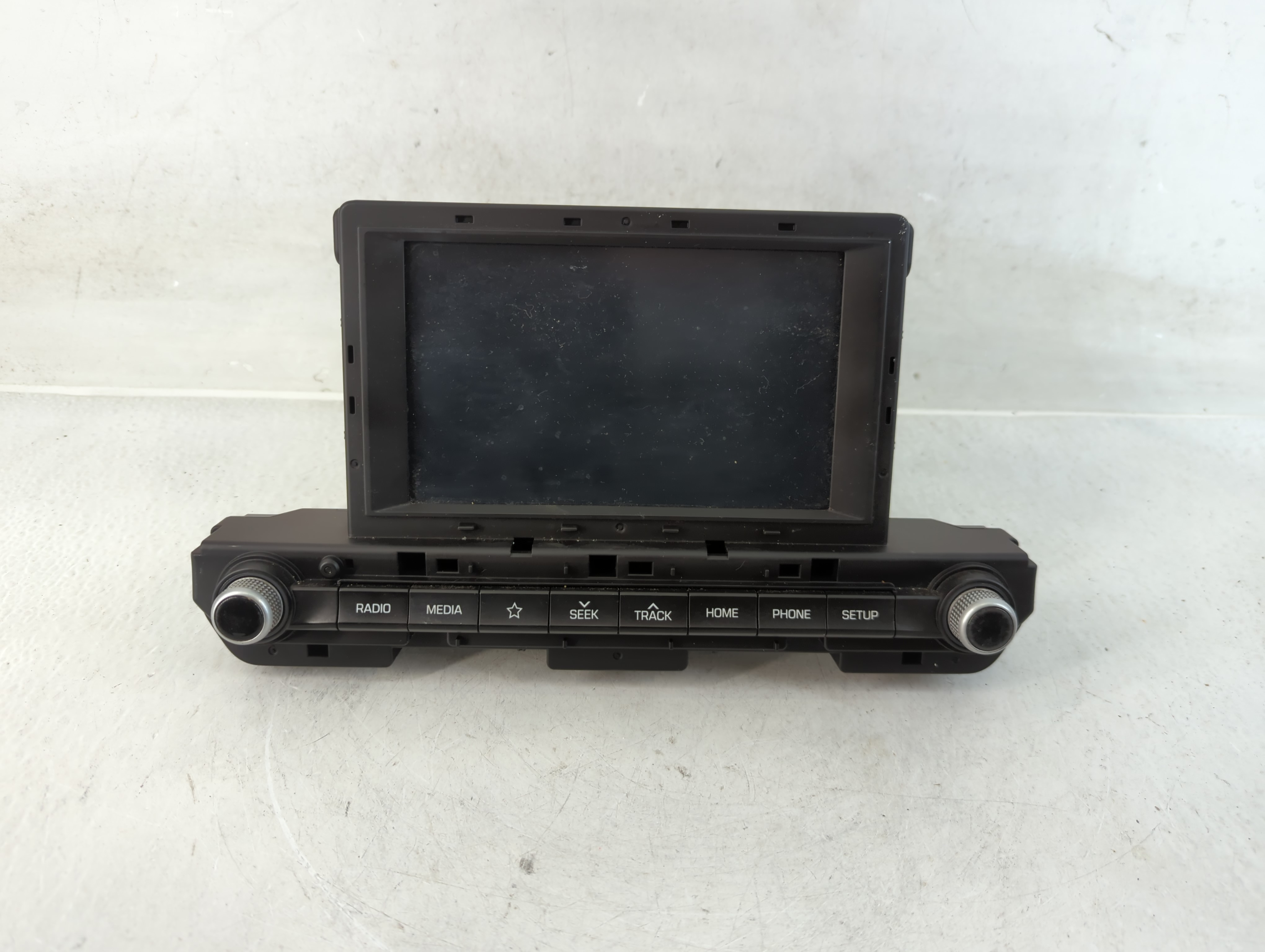 2019-2020 Hyundai Elantra Am Fm Cd Player Radio Receiver 827530 - Oemusedautoparts1.com