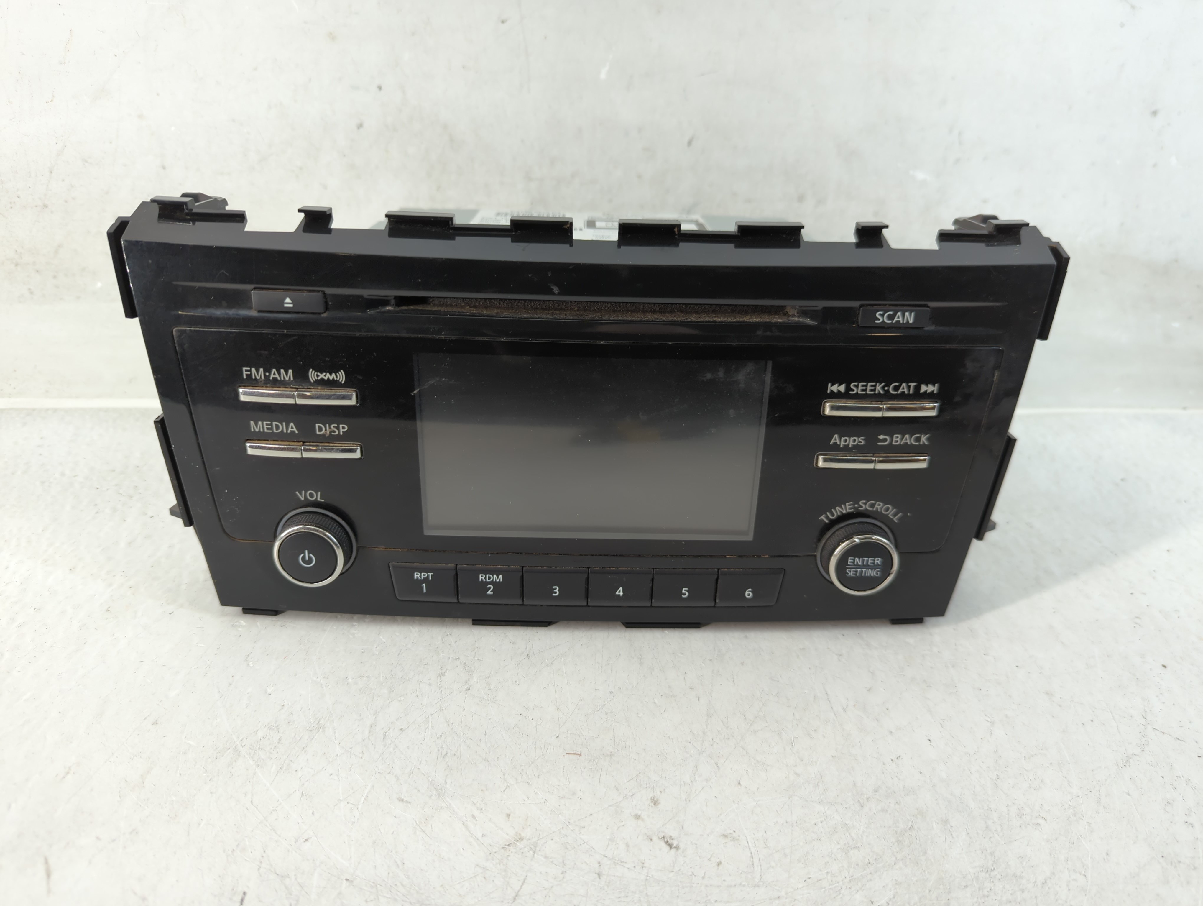 2013-2015 Nissan Altima Am Fm Cd Player Radio Receiver 827935 - Oemusedautoparts1.com