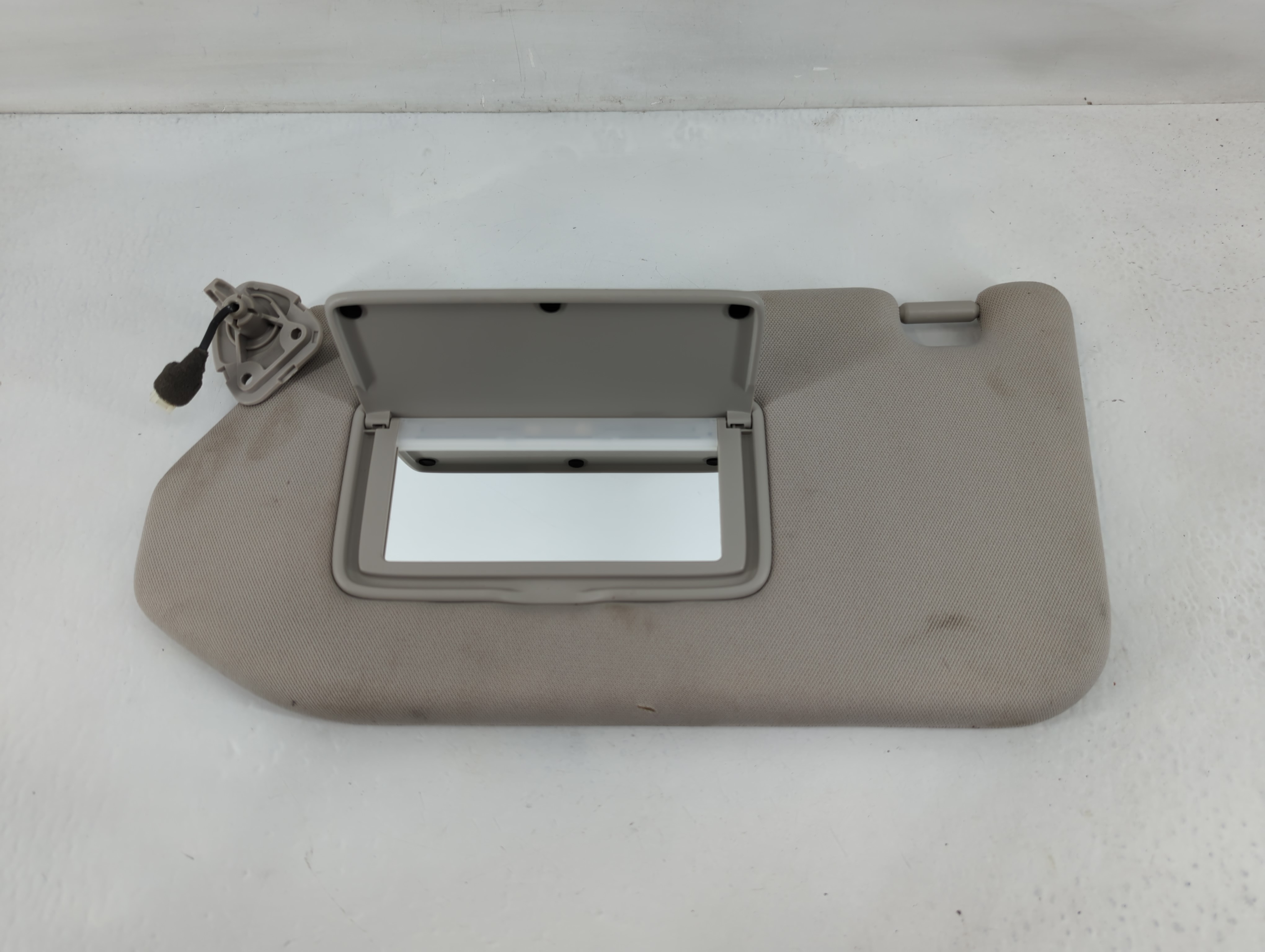 2019-2020 Infiniti Qx60 Driver Sun Visor Mirror Left Sunvisor Grey 827939 - Oemusedautoparts1.com