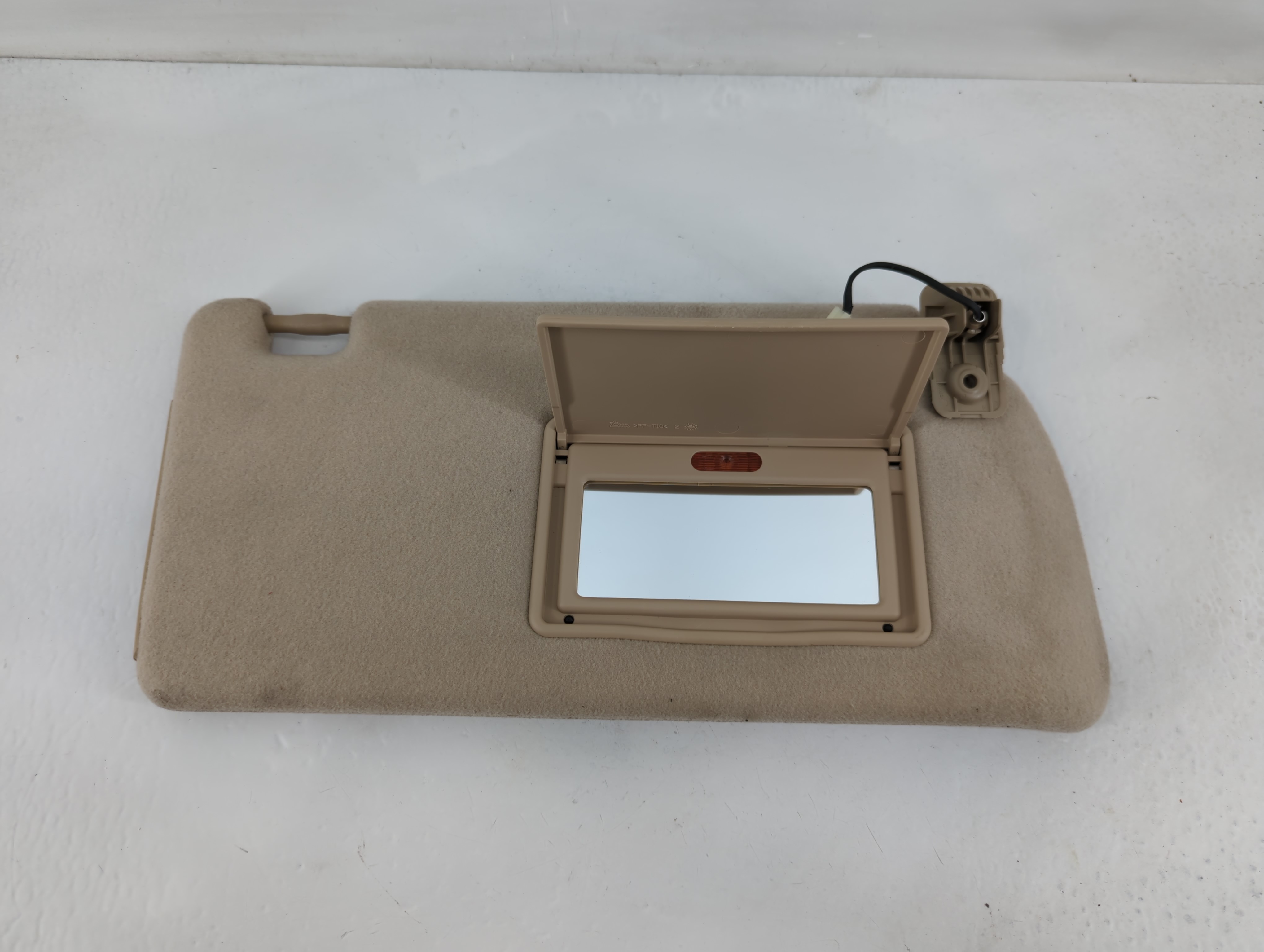 2005-2012 Nissan Pathfinder Passenger Sun Visor Mirror Right Sunvisor 827944 - Oemusedautoparts1.com