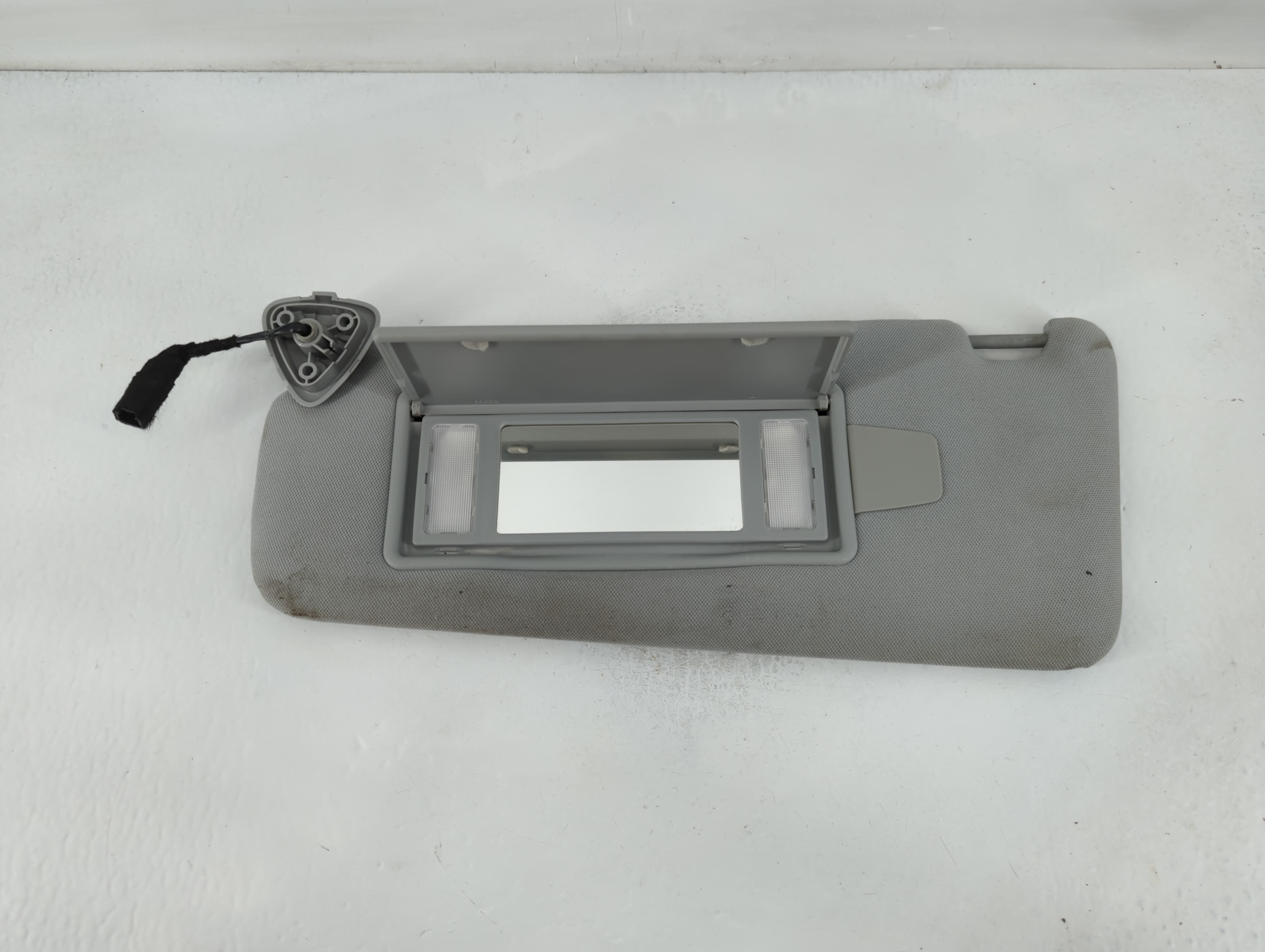 Picture of 2009-2015 Jaguar Xf Driver Sun Visor Mirror Left Sunvisor Grey 827945