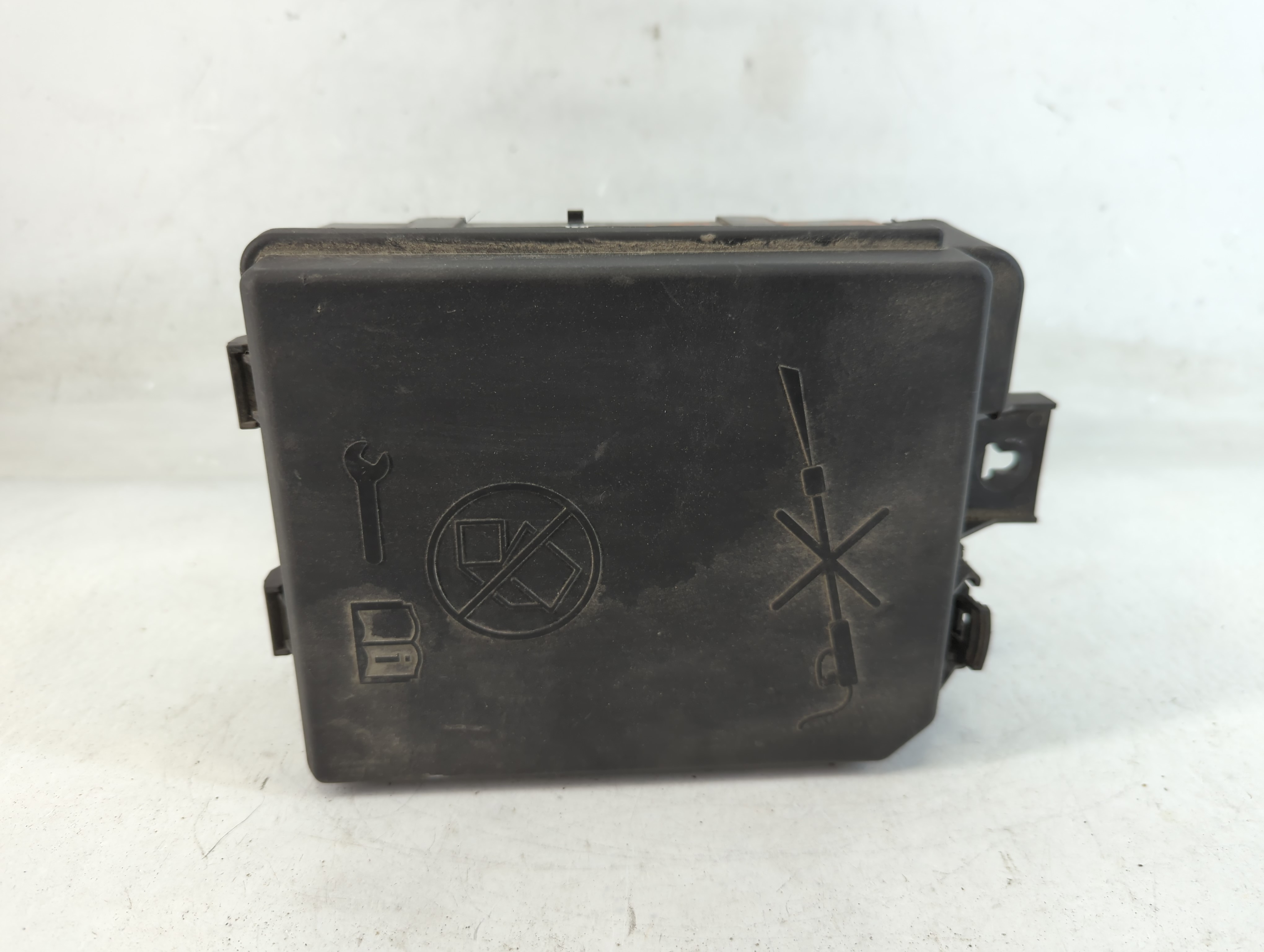 2018-2020 Buick Encore Fusebox Fuse Box Relay Module 42607103|3b0r10105 827965 - Oemusedautoparts1.com