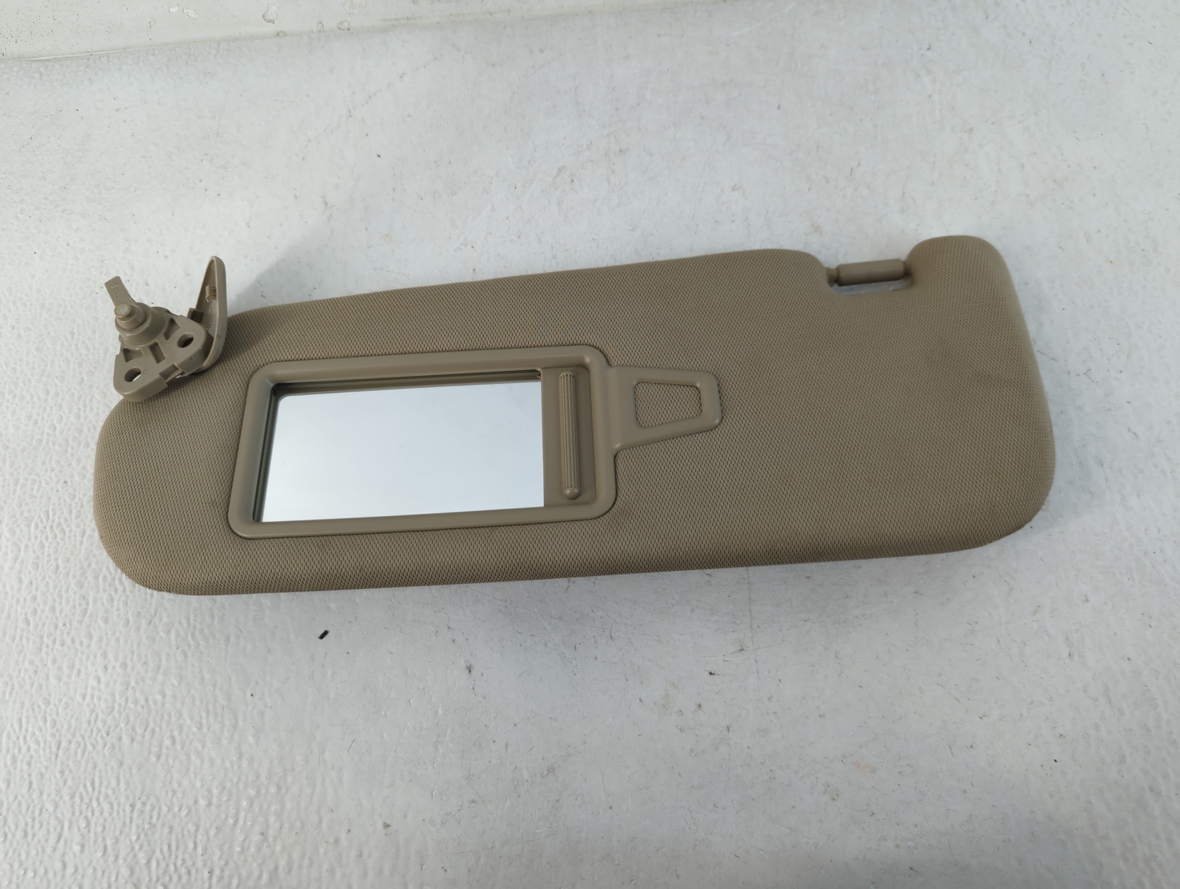 2011-2016 Kia Optima Driver Sun Visor Mirror Left Sunvisor Grey 827971 - Oemusedautoparts1.com