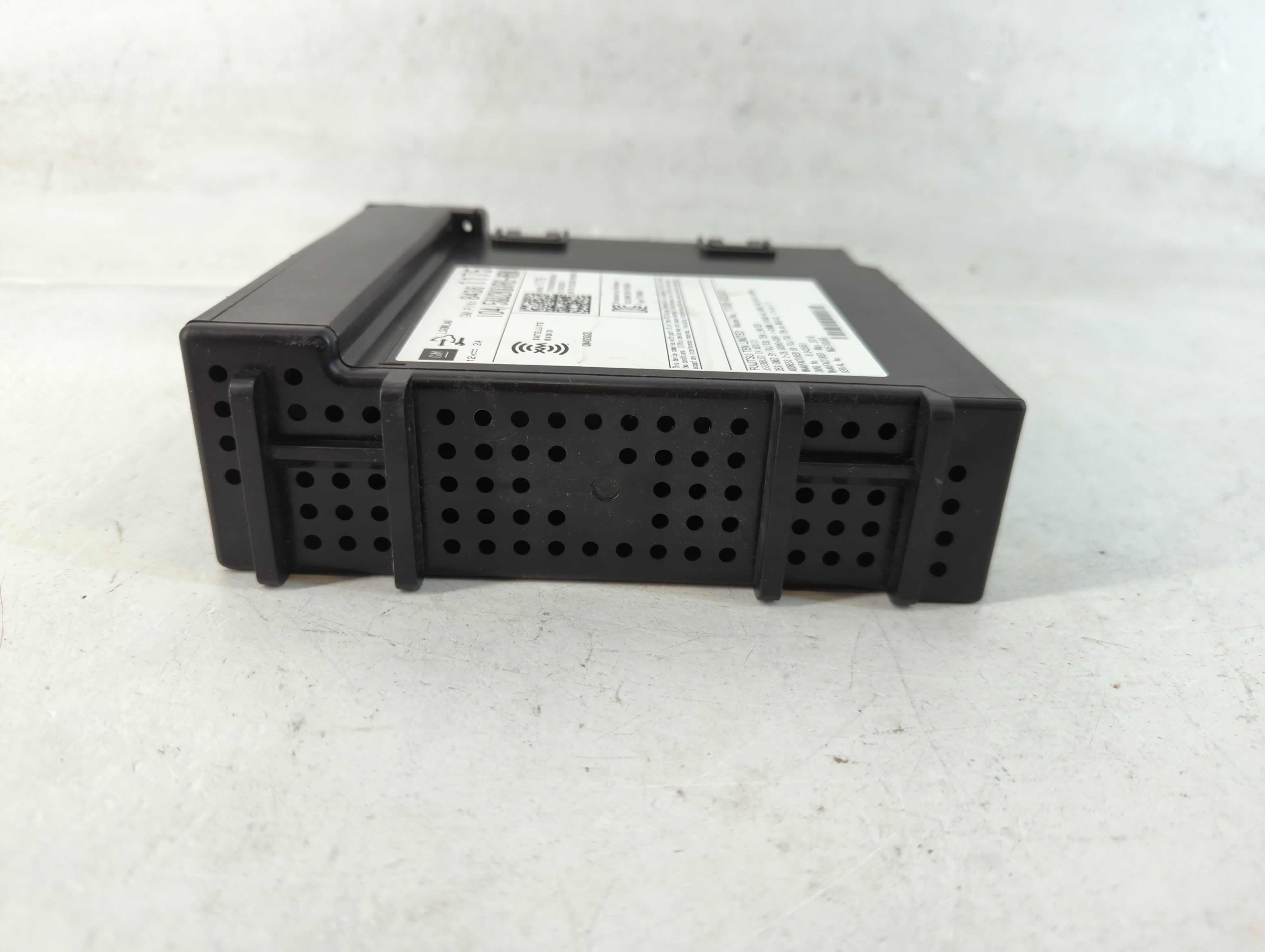 2018-2018 Chevrolet Equinox Am Fm Cd Player Radio Receiver 827979 - Oemusedautoparts1.com